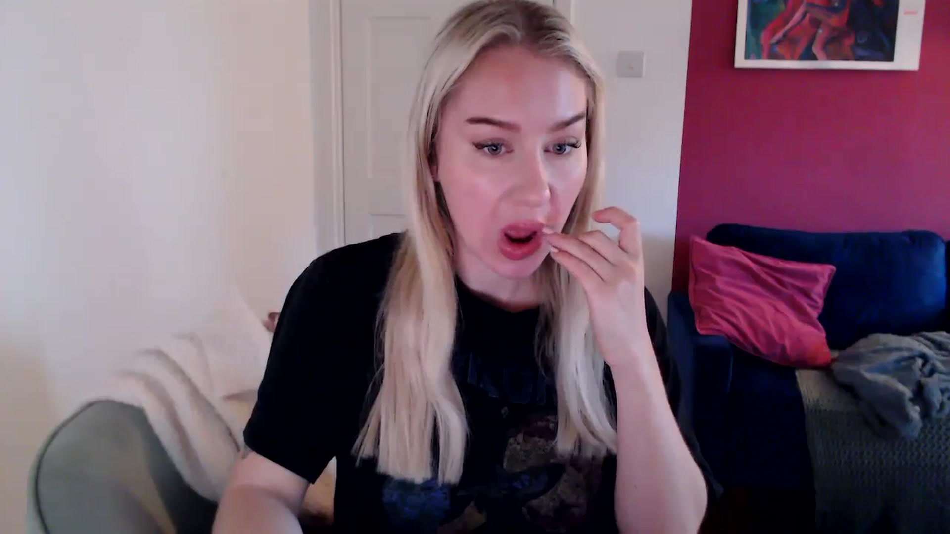 Gallery image thumbnail from PetiteAvax's myfreecams stream on, 10/28/2024, 08:29 image 19 of 20