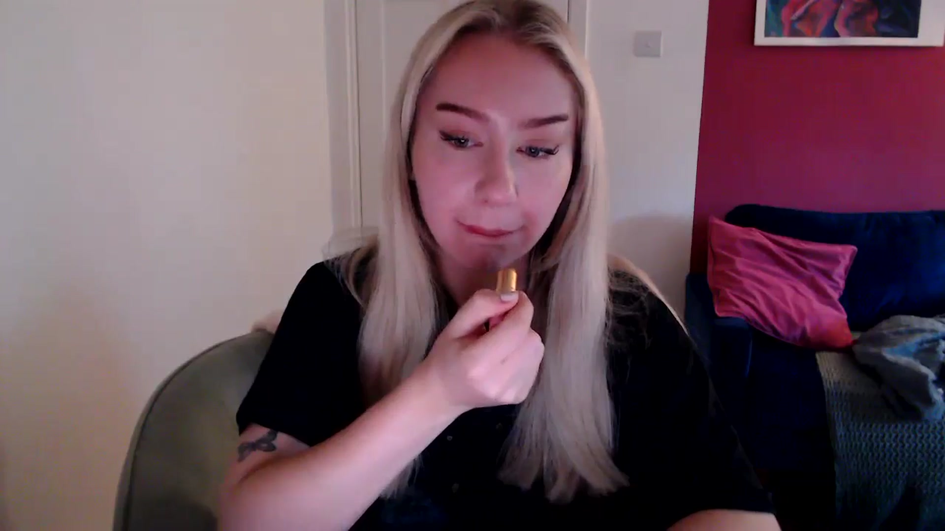 Gallery image thumbnail from PetiteAvax's myfreecams stream on, 10/28/2024, 08:29 image 4 of 20