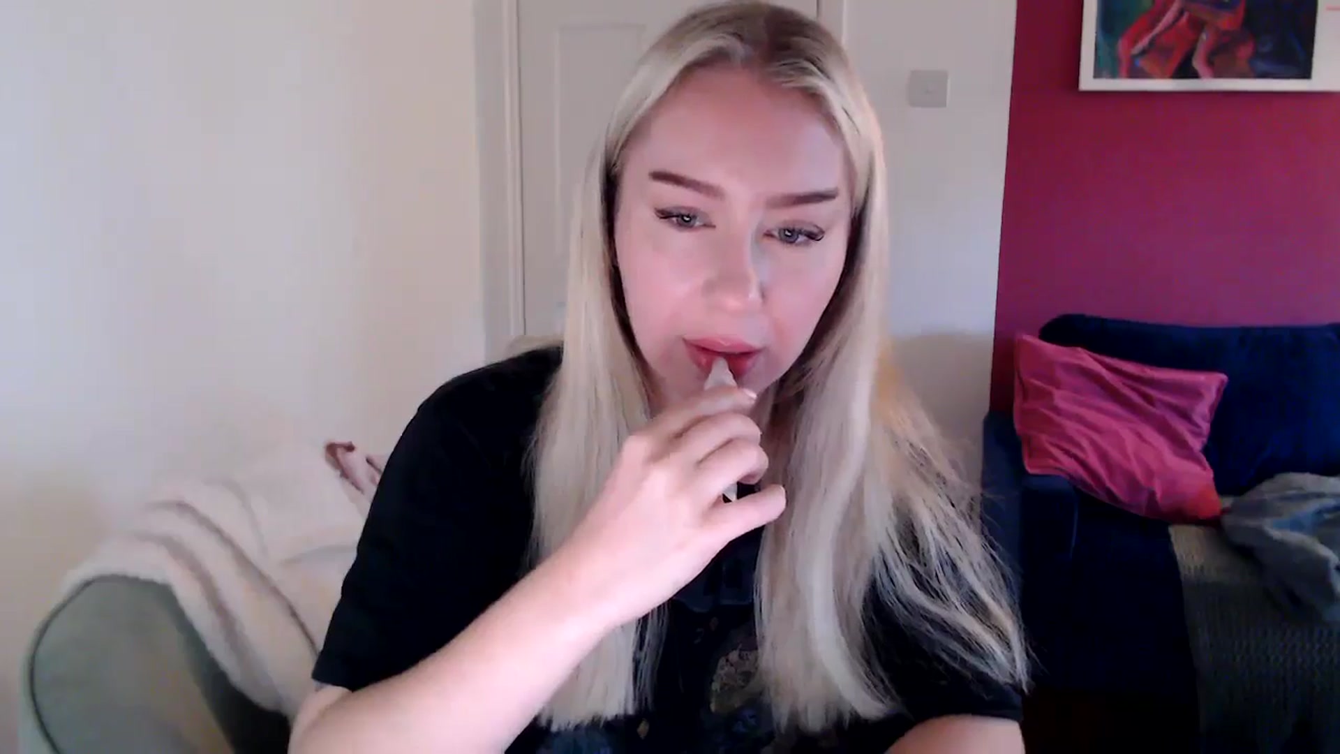 Gallery image thumbnail from PetiteAvax's myfreecams stream on, 10/28/2024, 08:29 image 14 of 20