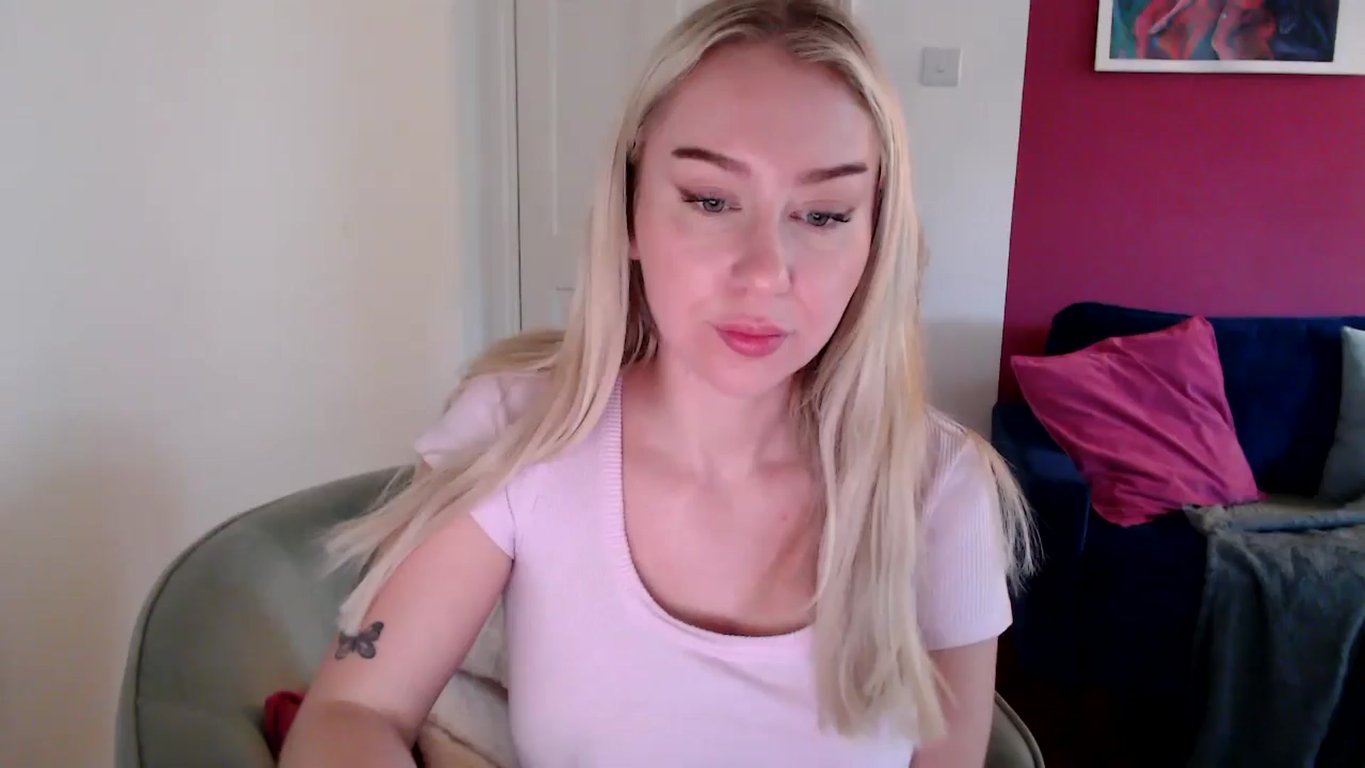 Gallery image thumbnail from PetiteAvax's myfreecams stream on, 10/28/2024, 12:06 image 1 of 20