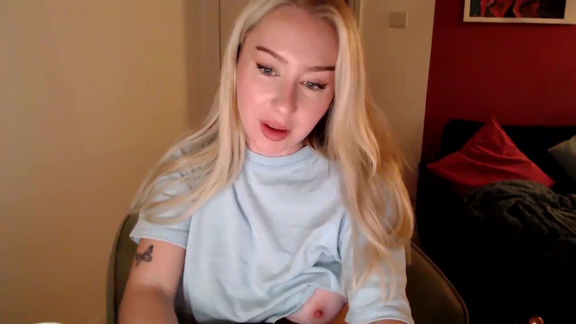 Gallery image thumbnail from PetiteAvax's myfreecams stream on, 10/28/2024, 17:49 image 4 of 20