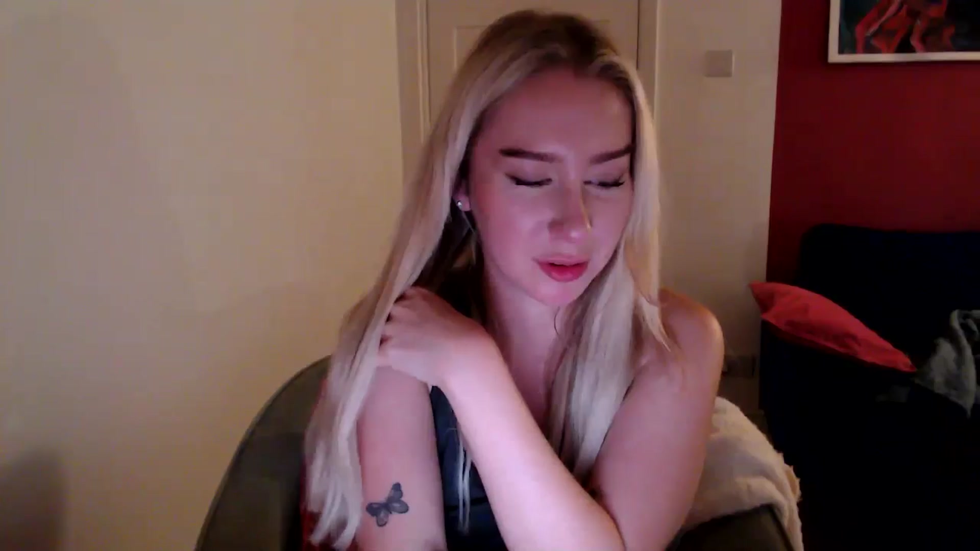 Gallery image thumbnail from PetiteAvax's myfreecams stream on, 10/30/2024, 16:46 image 20 of 20