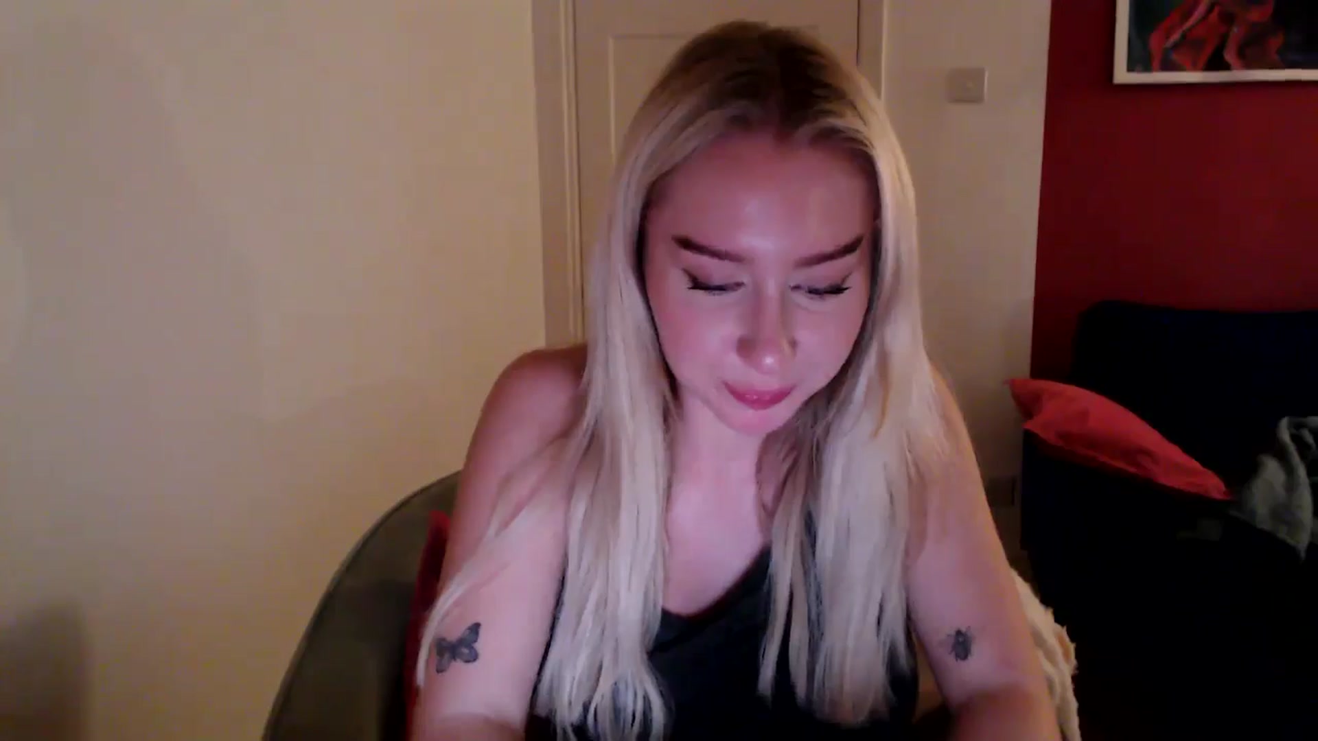 Gallery image thumbnail from PetiteAvax's myfreecams stream on, 10/30/2024, 16:46 image 19 of 20