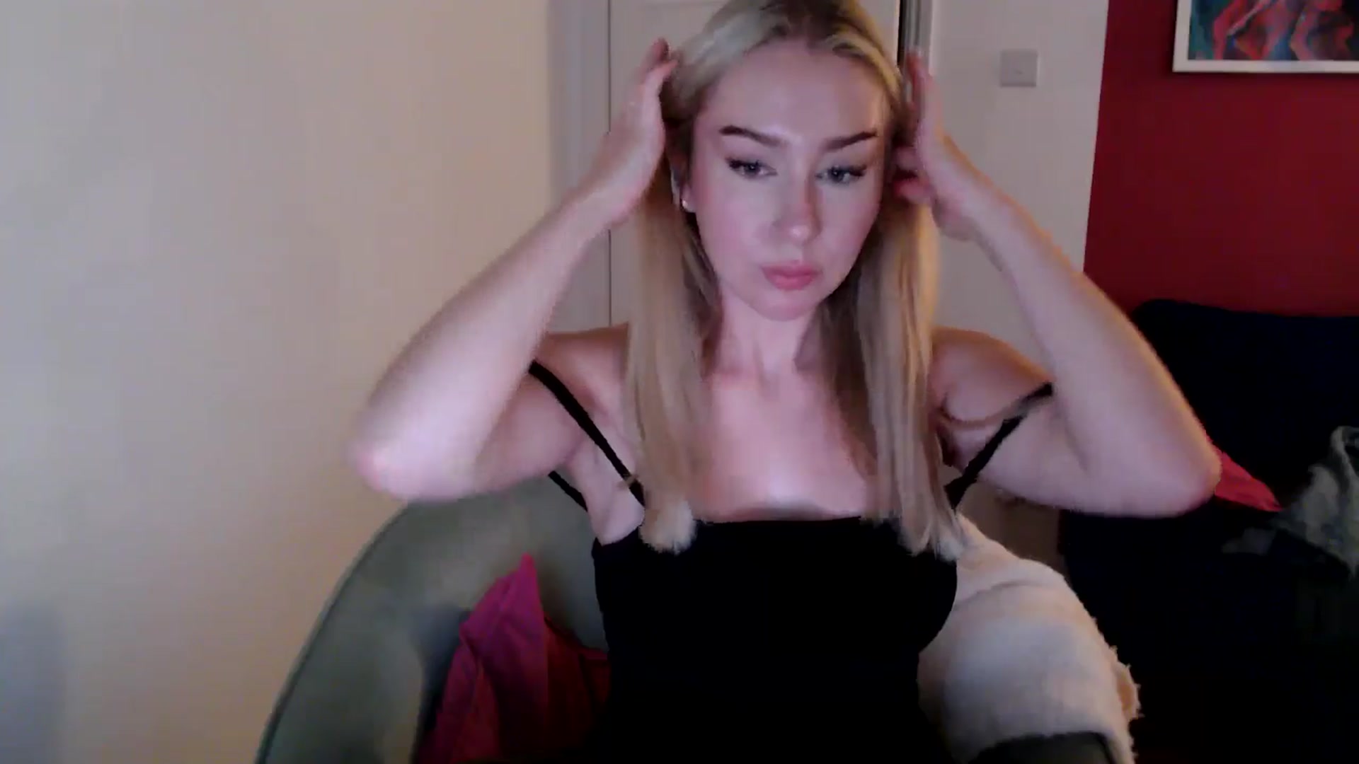 Gallery image thumbnail from PetiteAvax's myfreecams stream on, 10/30/2024, 17:30 image 9 of 20