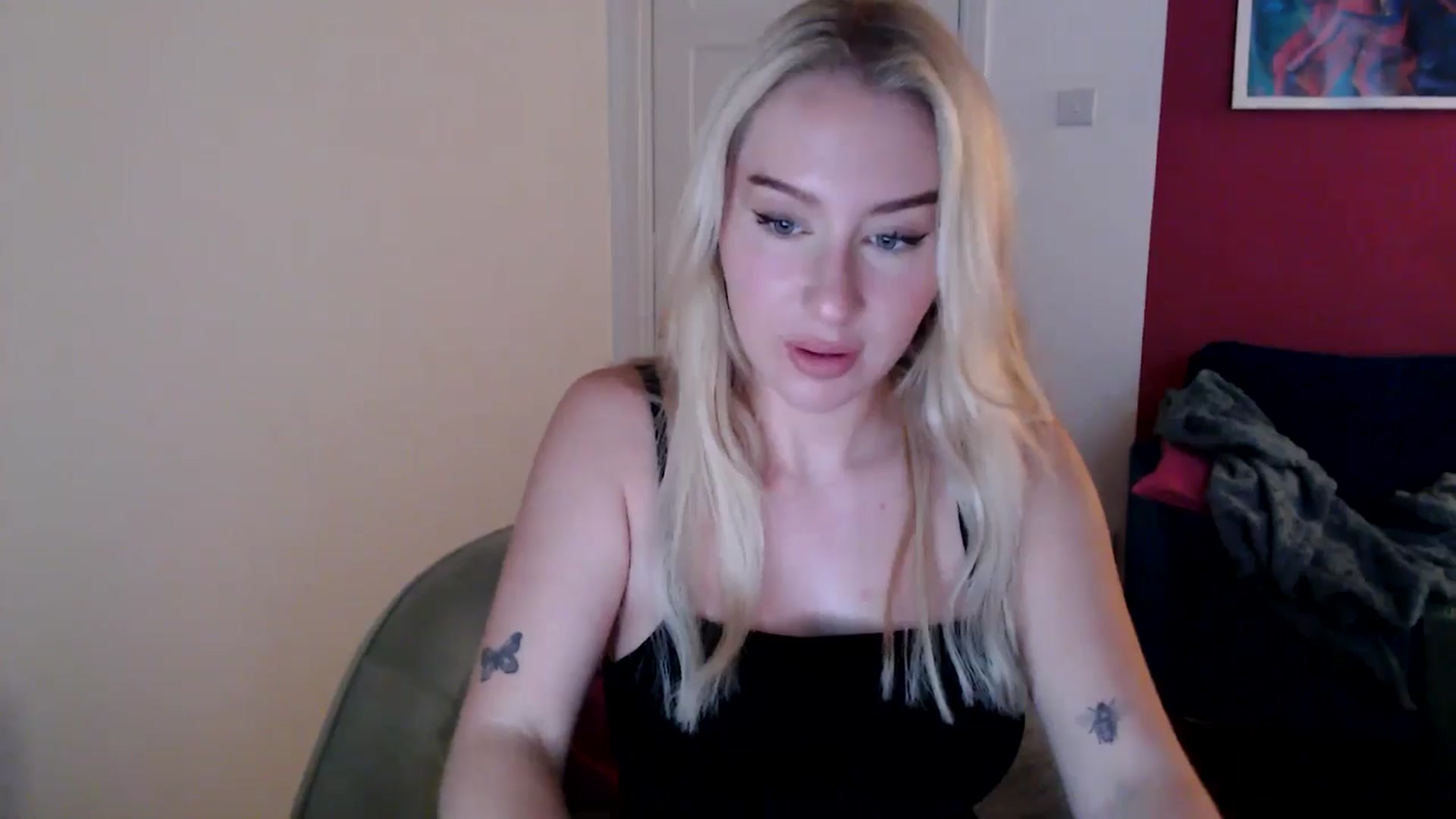 Gallery image thumbnail from PetiteAvax's myfreecams stream on, 10/31/2024, 18:29 image 6 of 20