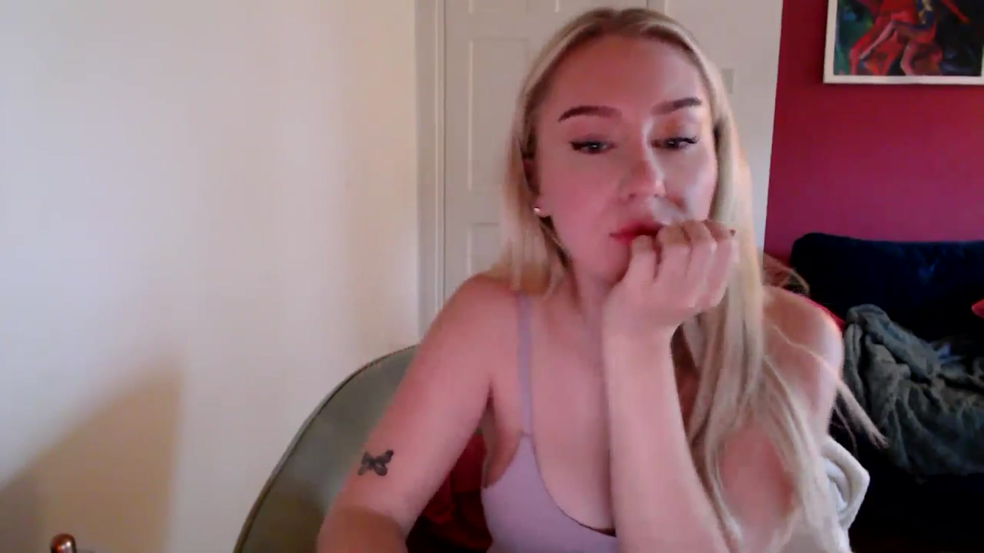 Gallery image thumbnail from PetiteAvax's myfreecams stream on, 11/01/2024, 15:03 image 20 of 20