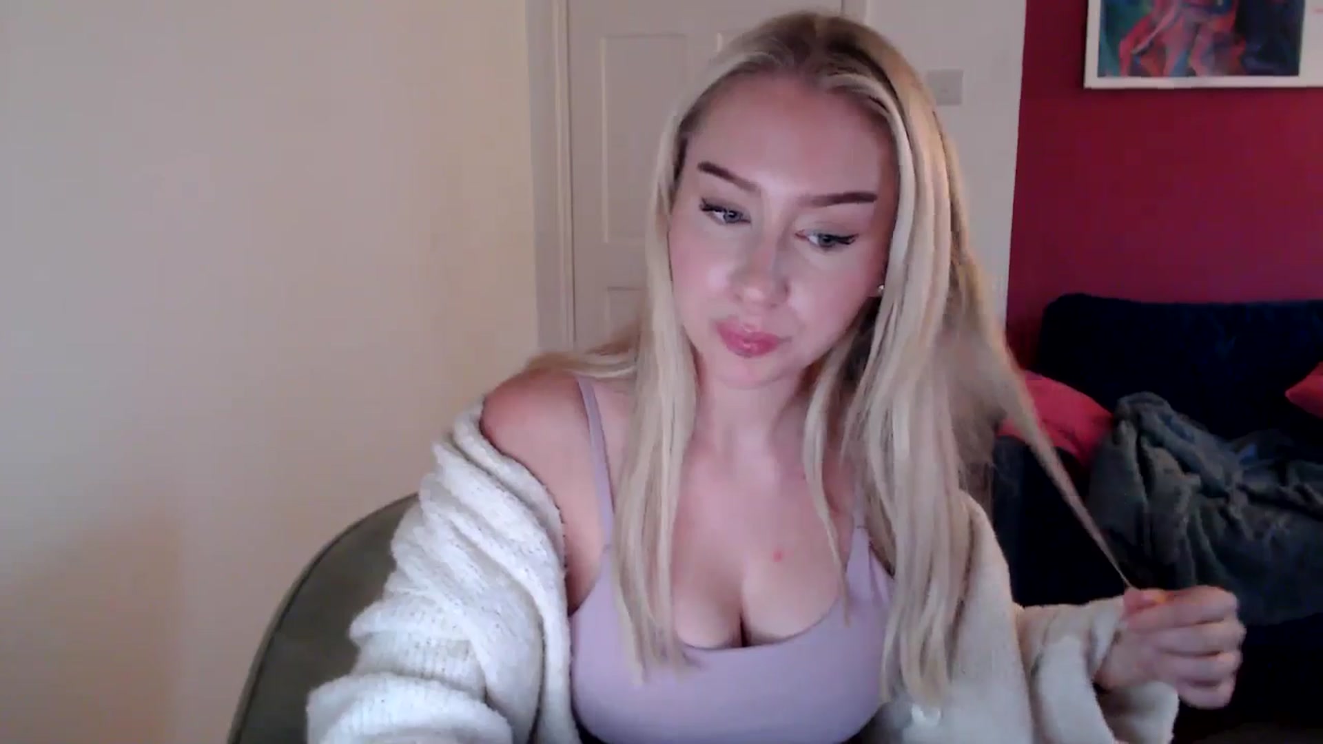 Gallery image thumbnail from PetiteAvax's myfreecams stream on, 11/01/2024, 15:47 image 10 of 20