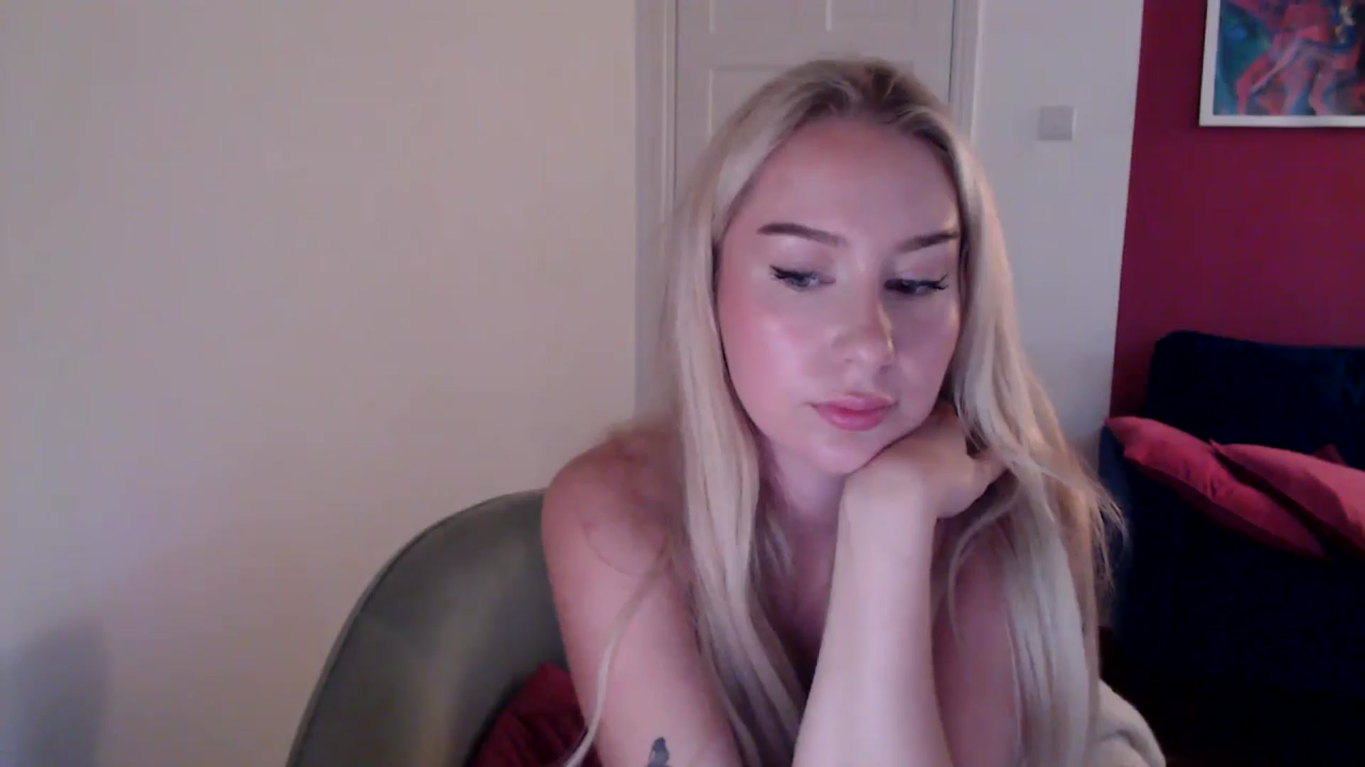 Gallery image thumbnail from PetiteAvax's myfreecams stream on, 11/02/2024, 16:04 image 17 of 20