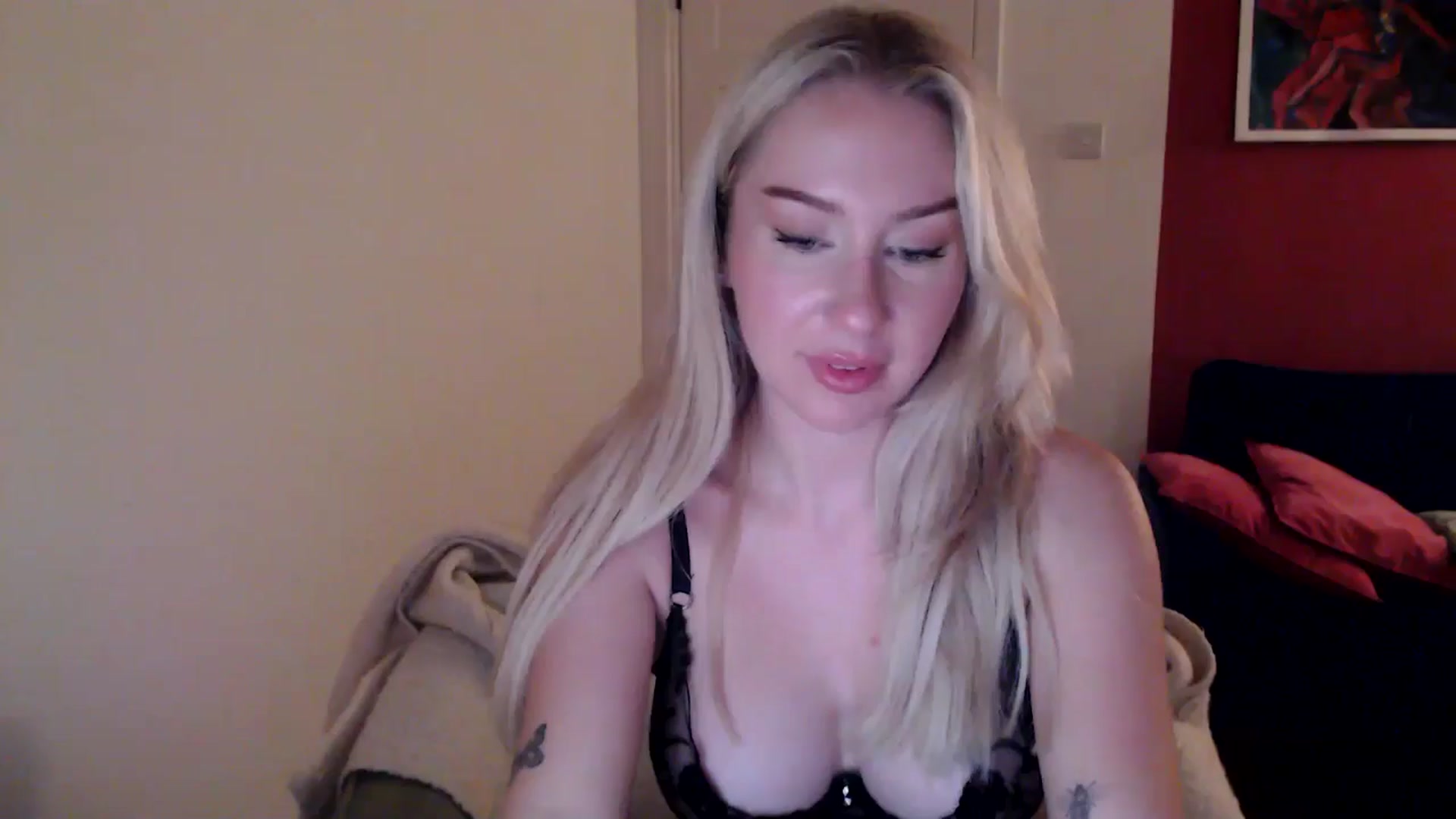 Gallery image thumbnail from PetiteAvax's myfreecams stream on, 11/02/2024, 18:37 image 1 of 20