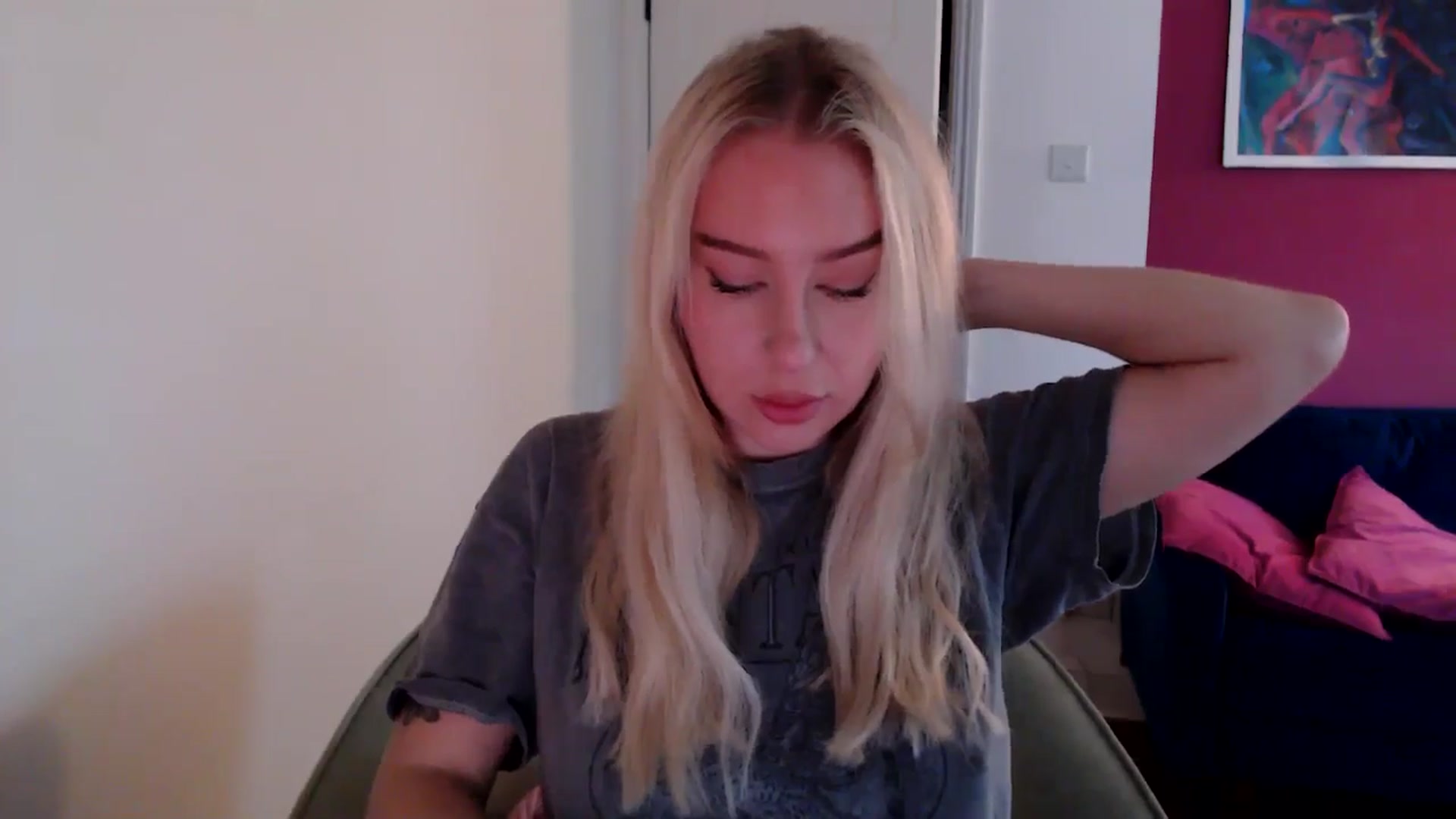 Gallery image thumbnail from PetiteAvax's myfreecams stream on, 11/03/2024, 10:27 image 5 of 20