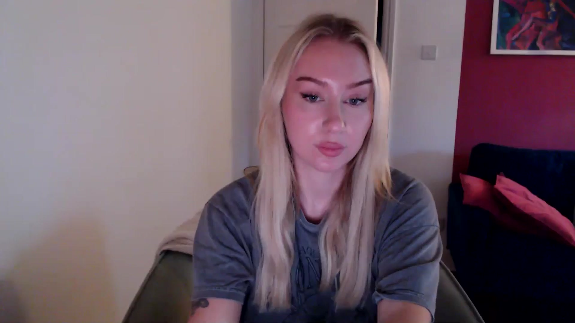 Gallery image thumbnail from PetiteAvax's myfreecams stream on, 11/03/2024, 15:40 image 1 of 20