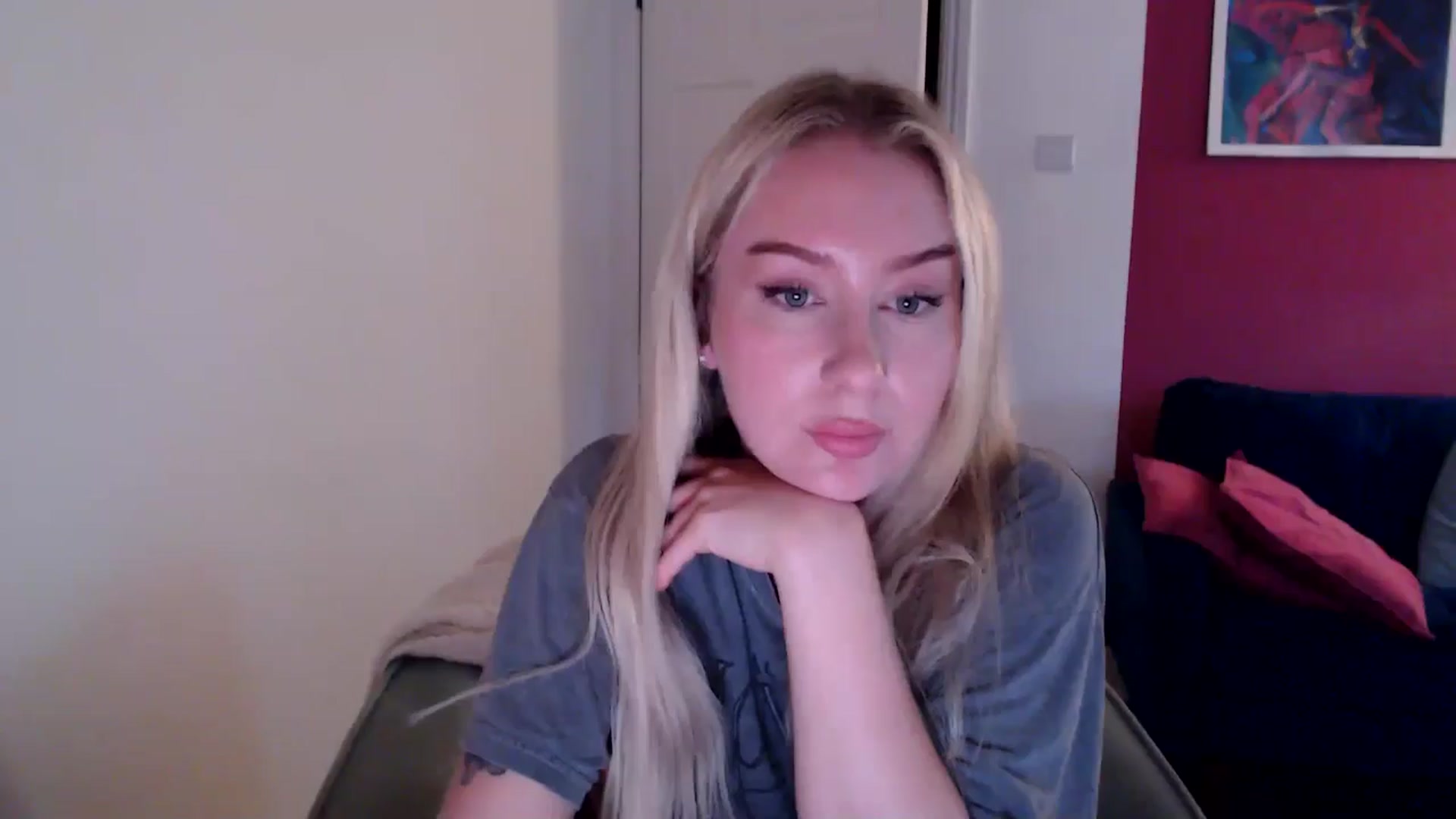 Gallery image thumbnail from PetiteAvax's myfreecams stream on, 11/03/2024, 15:40 image 7 of 20