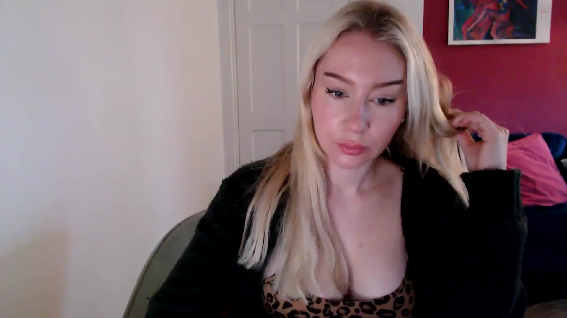 Gallery image thumbnail from PetiteAvax's myfreecams stream on, 11/07/2024, 11:22 image 6 of 20
