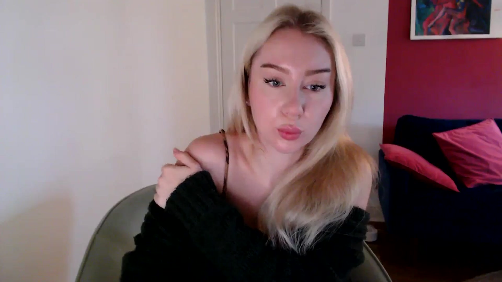 Gallery image thumbnail from PetiteAvax's myfreecams stream on, 11/07/2024, 11:22 image 16 of 20