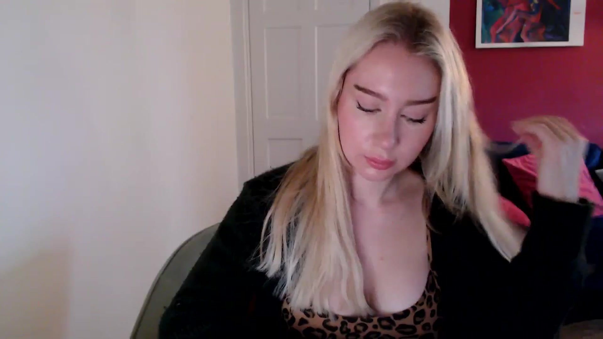 Gallery image thumbnail from PetiteAvax's myfreecams stream on, 11/07/2024, 11:22 image 3 of 20