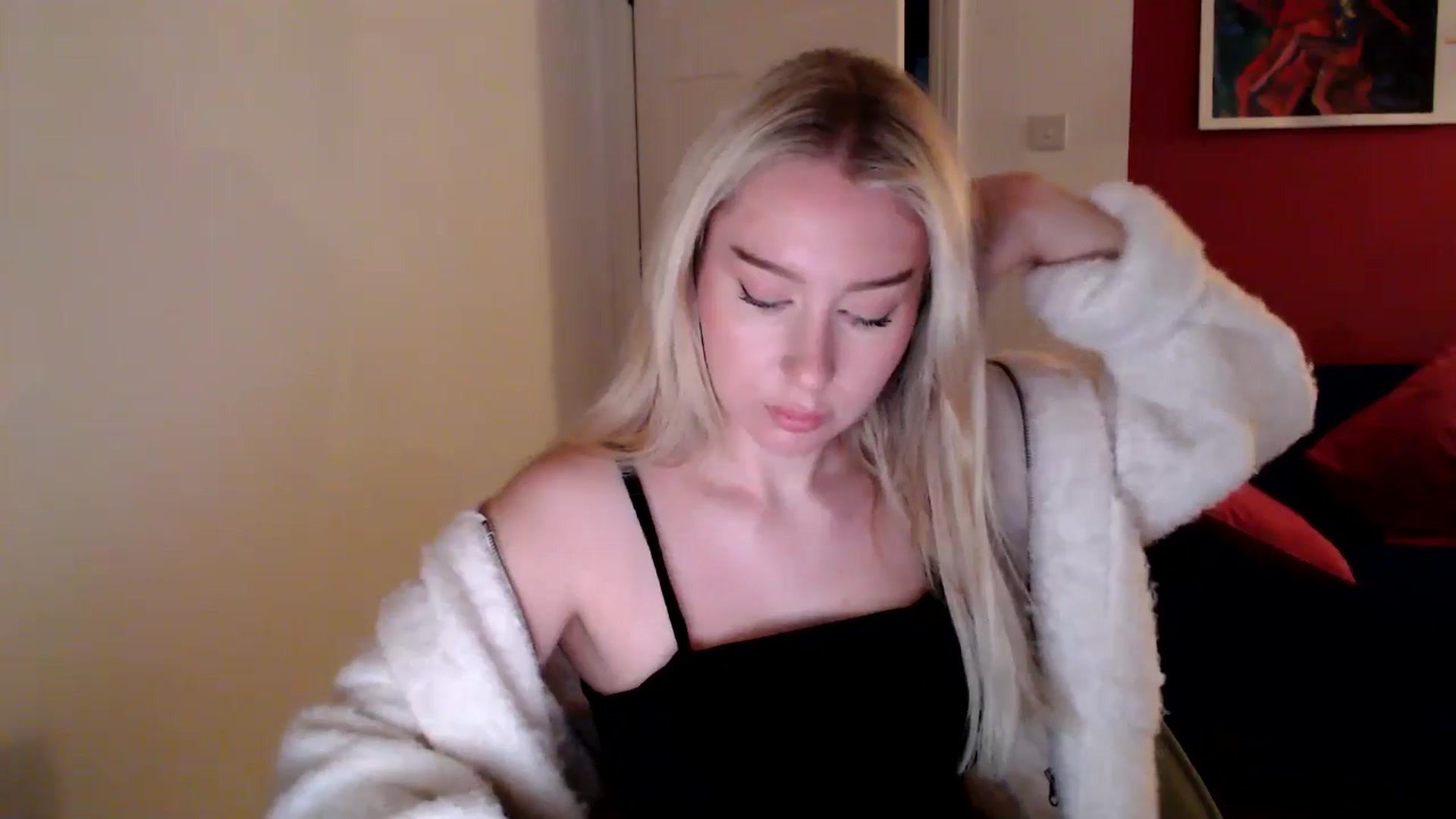 Gallery image thumbnail from PetiteAvax's myfreecams stream on, 11/07/2024, 14:41 image 2 of 20