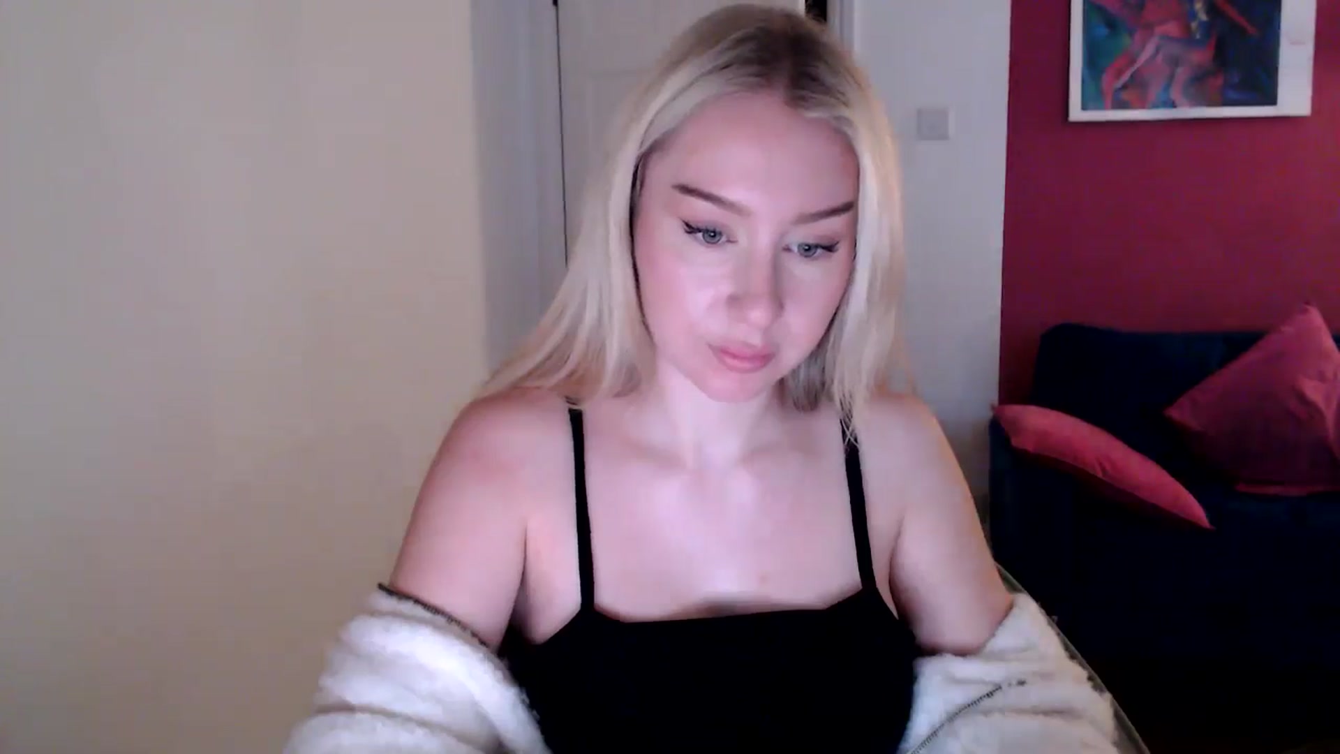 Gallery image thumbnail from PetiteAvax's myfreecams stream on, 11/07/2024, 14:41 image 12 of 20