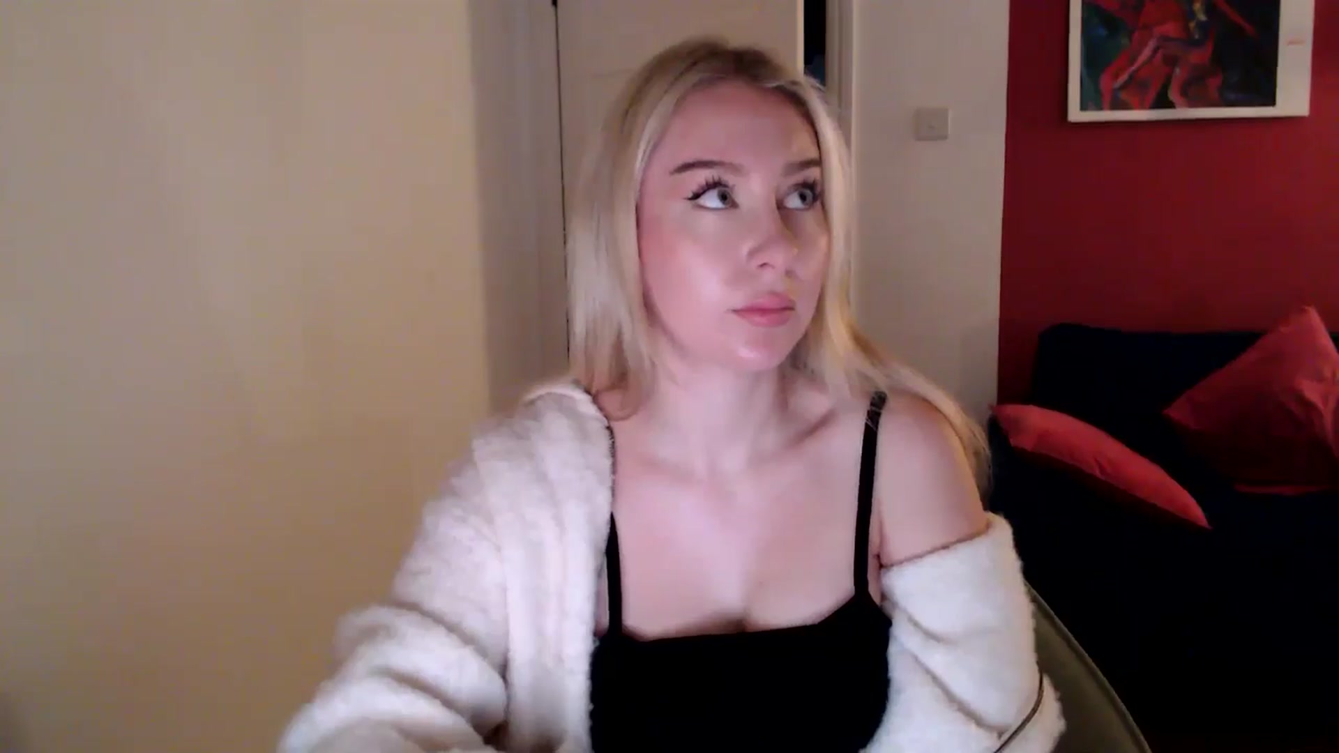Gallery image thumbnail from PetiteAvax's myfreecams stream on, 11/07/2024, 14:41 image 9 of 20