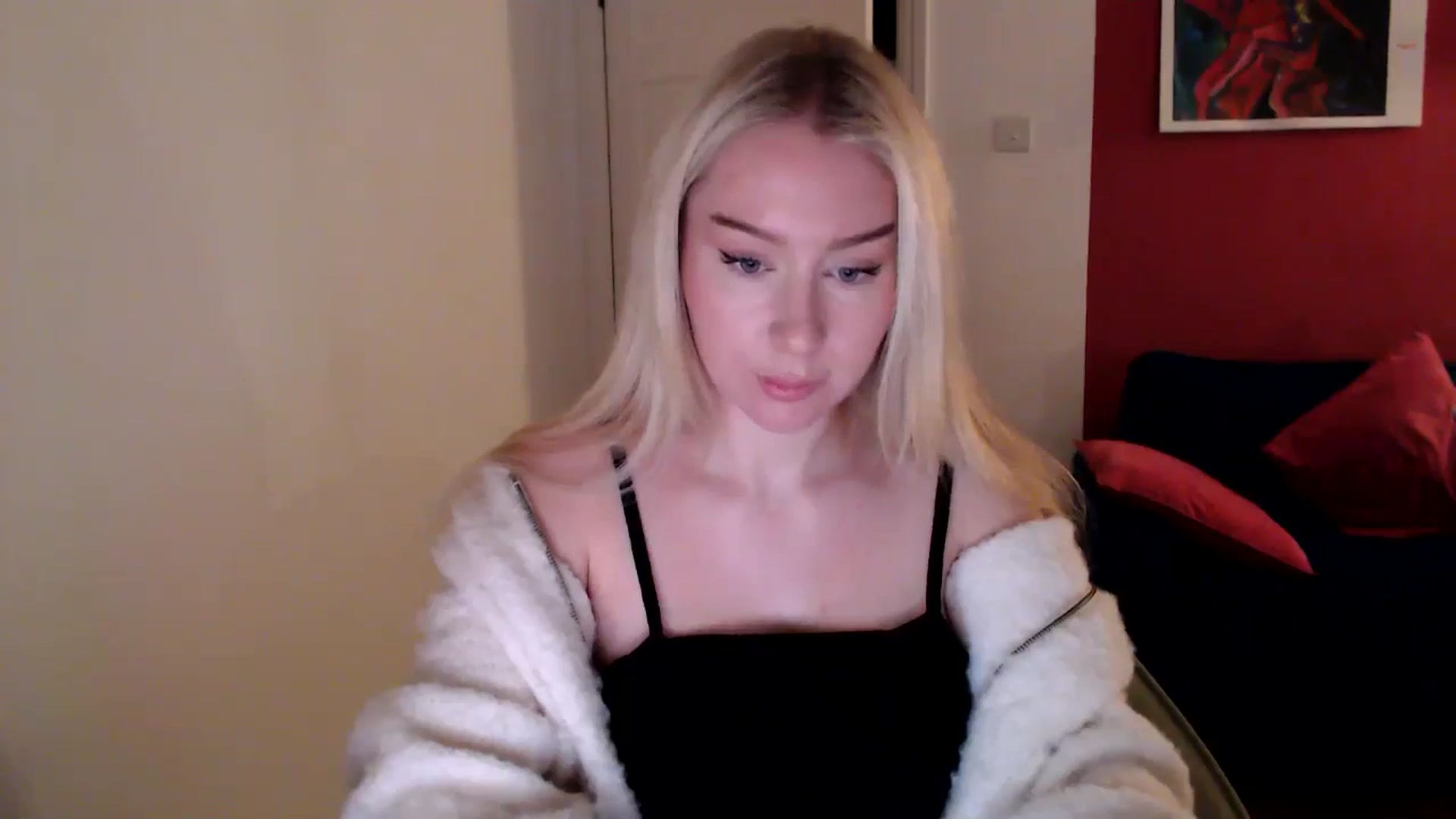 Gallery image thumbnail from PetiteAvax's myfreecams stream on, 11/07/2024, 14:41 image 6 of 20