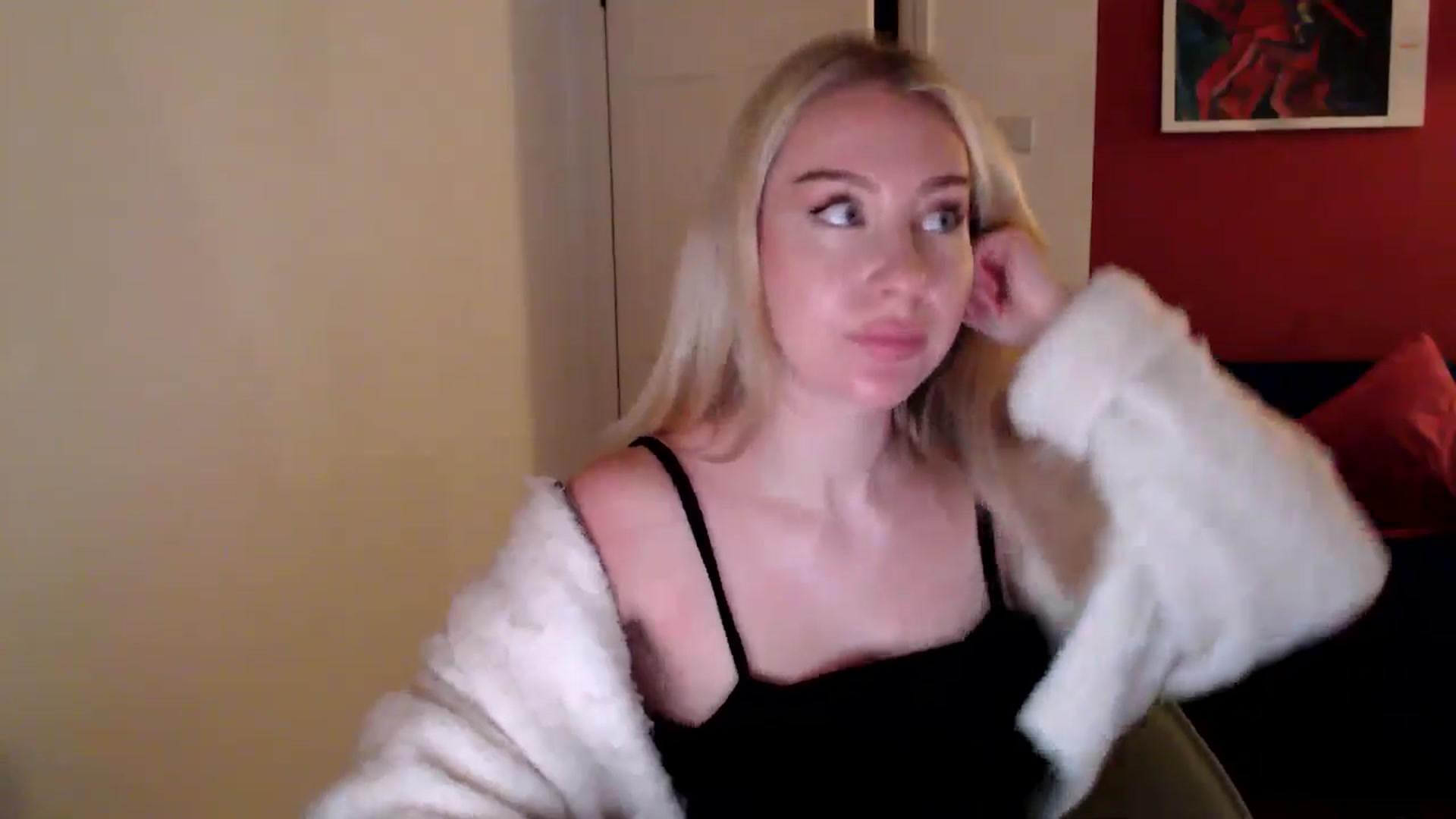 Gallery image thumbnail from PetiteAvax's myfreecams stream on, 11/07/2024, 14:41 image 10 of 20
