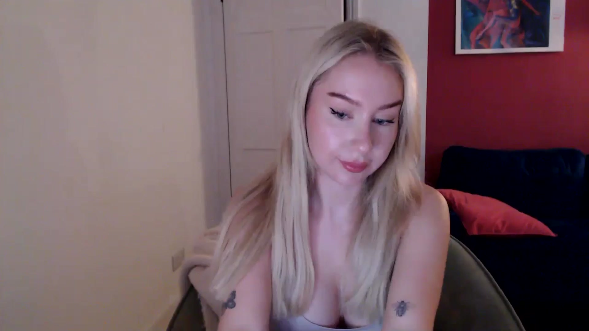 Gallery image thumbnail from PetiteAvax's myfreecams stream on, 11/07/2024, 19:57 image 8 of 20