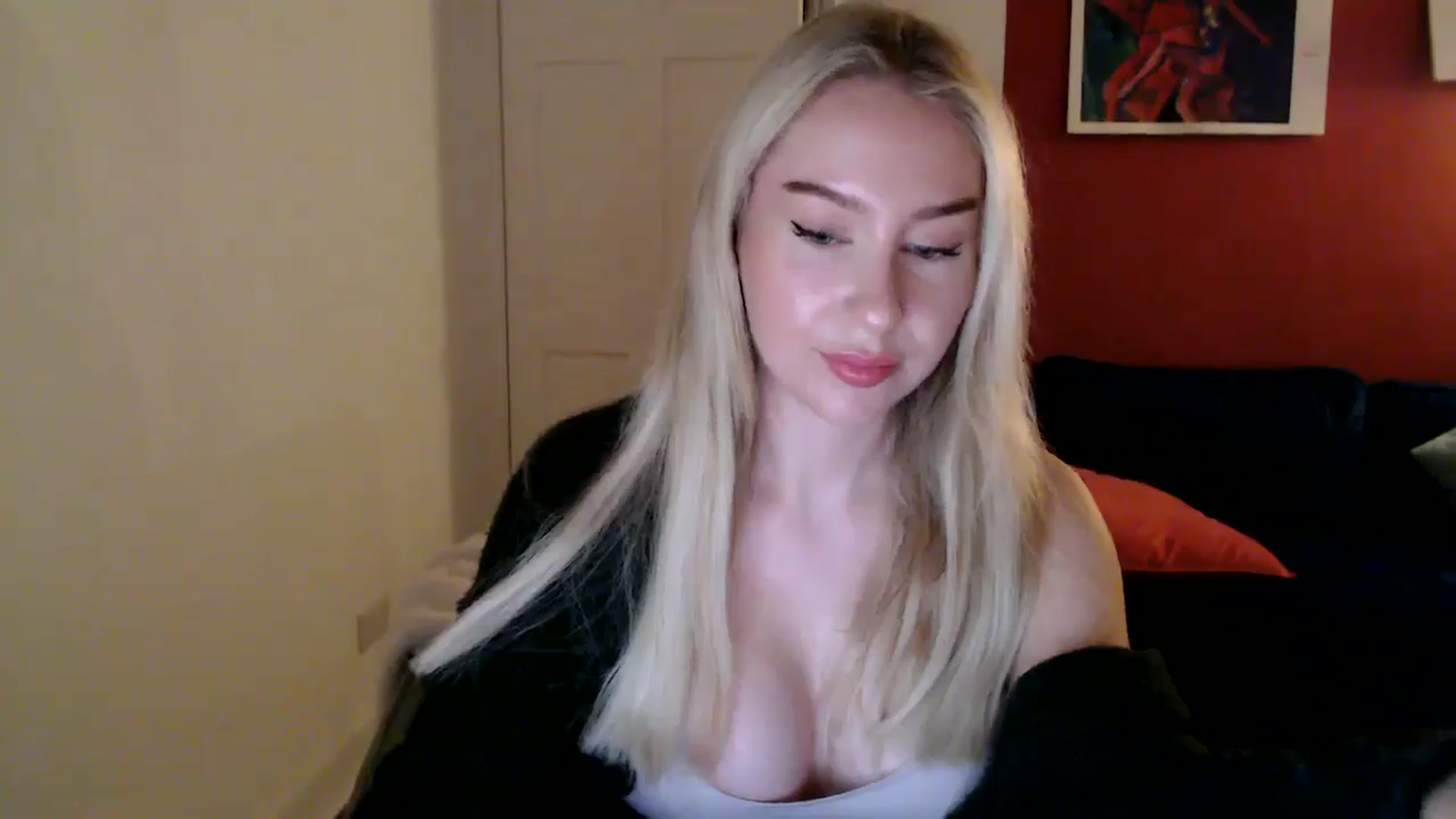 Gallery image thumbnail from PetiteAvax's myfreecams stream on, 11/07/2024, 20:13 image 17 of 20