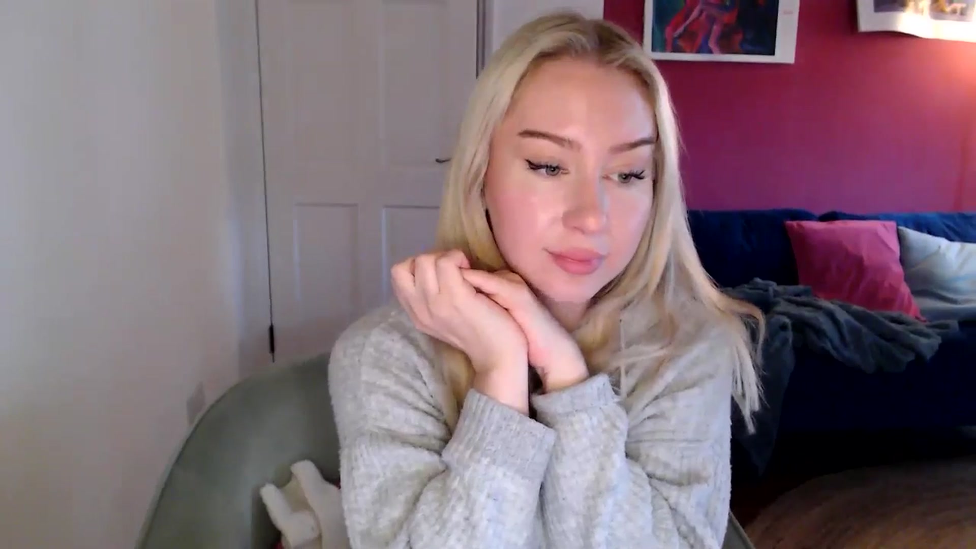 Gallery image thumbnail from PetiteAvax's myfreecams stream on, 11/09/2024, 11:53 image 15 of 20