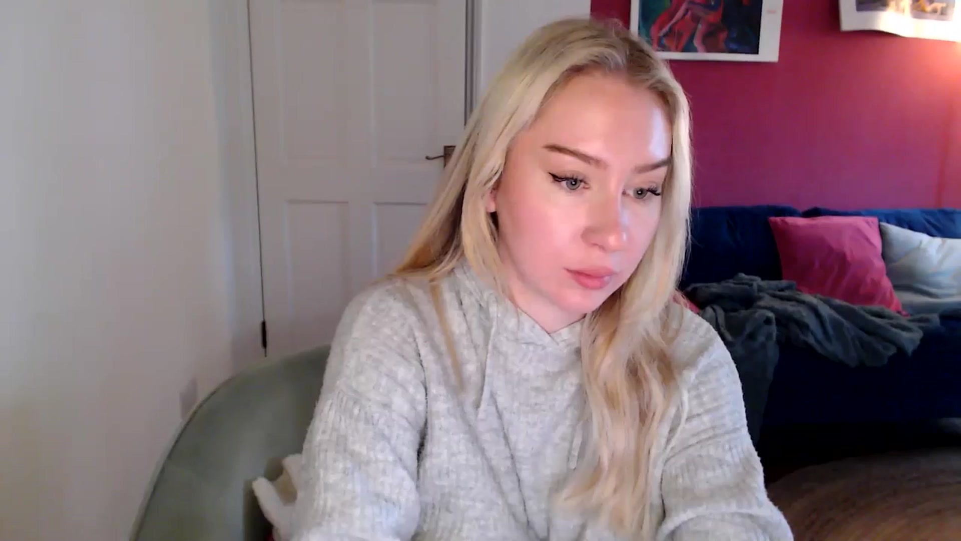Gallery image thumbnail from PetiteAvax's myfreecams stream on, 11/09/2024, 11:53 image 19 of 20