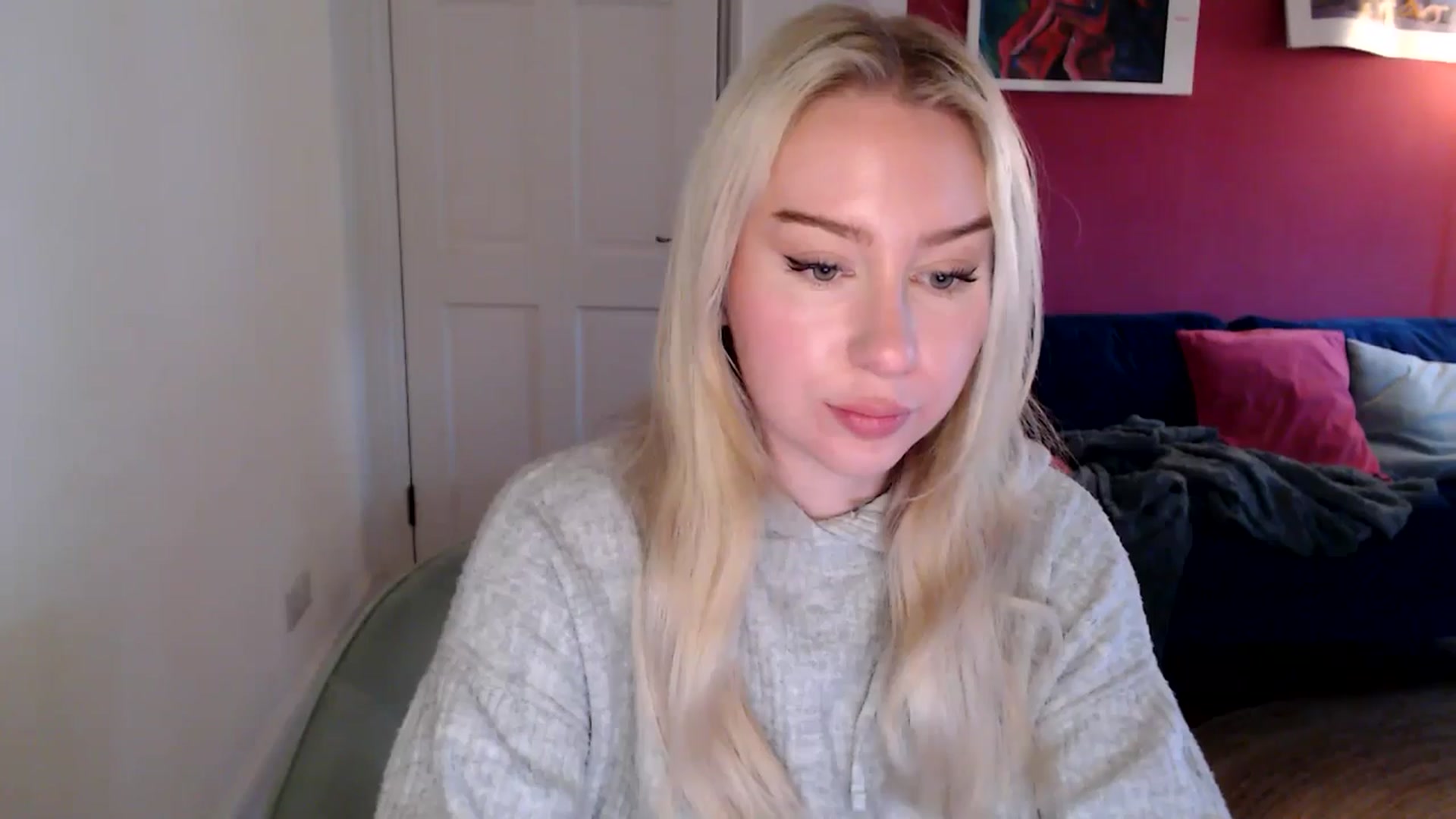 Gallery image thumbnail from PetiteAvax's myfreecams stream on, 11/09/2024, 11:53 image 2 of 20