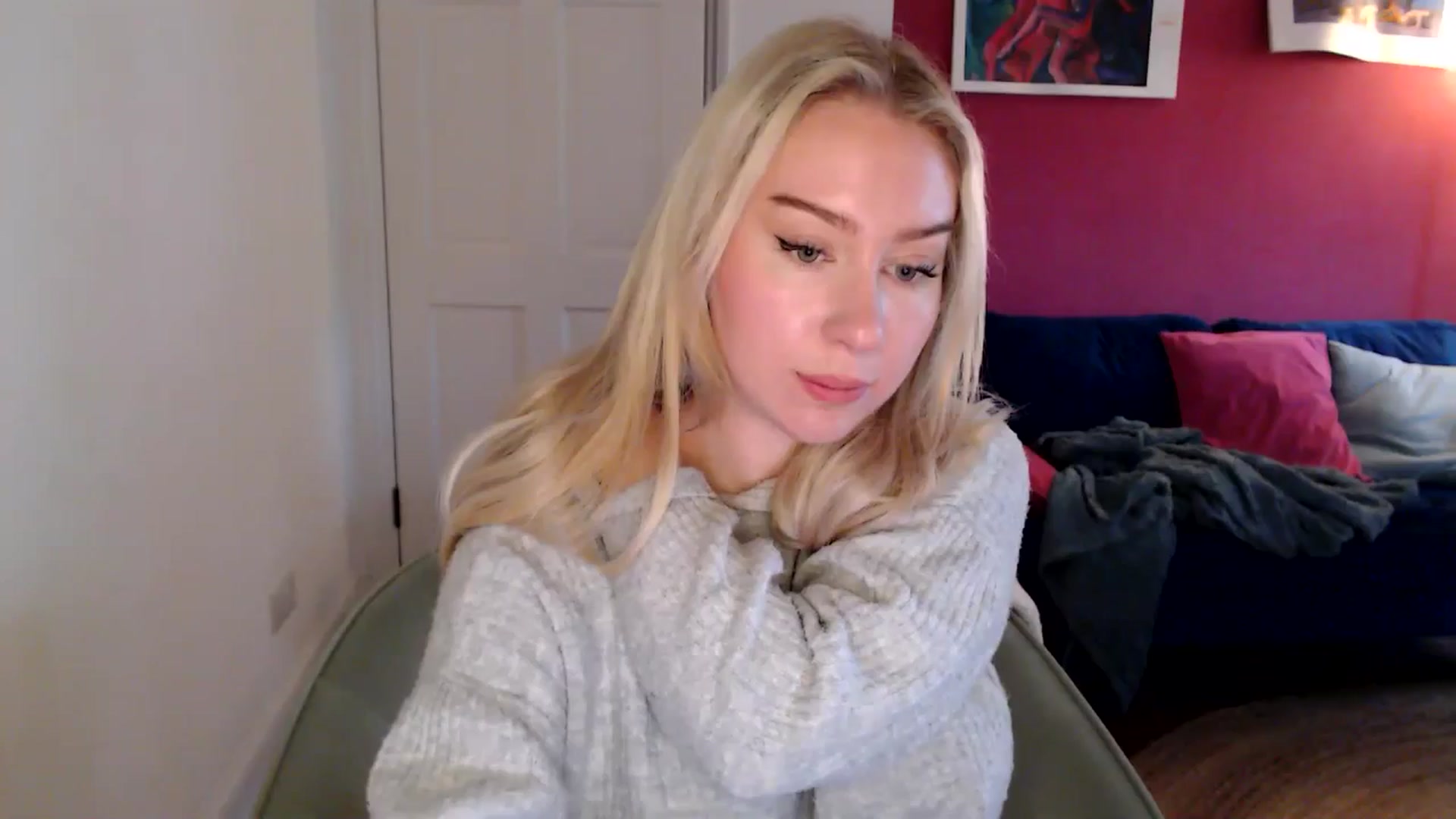 Gallery image thumbnail from PetiteAvax's myfreecams stream on, 11/09/2024, 11:53 image 5 of 20