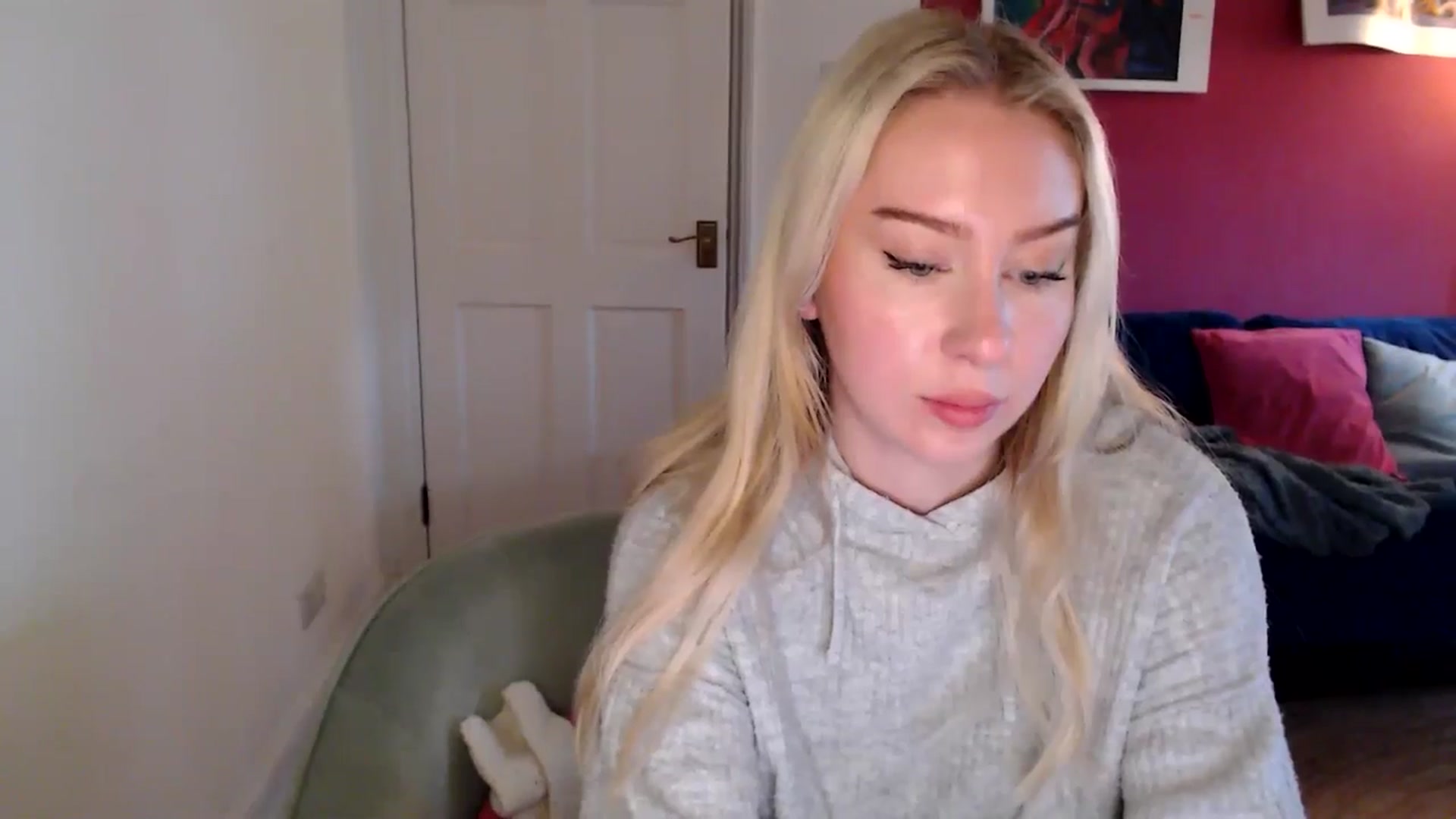 Gallery image thumbnail from PetiteAvax's myfreecams stream on, 11/09/2024, 11:53 image 13 of 20