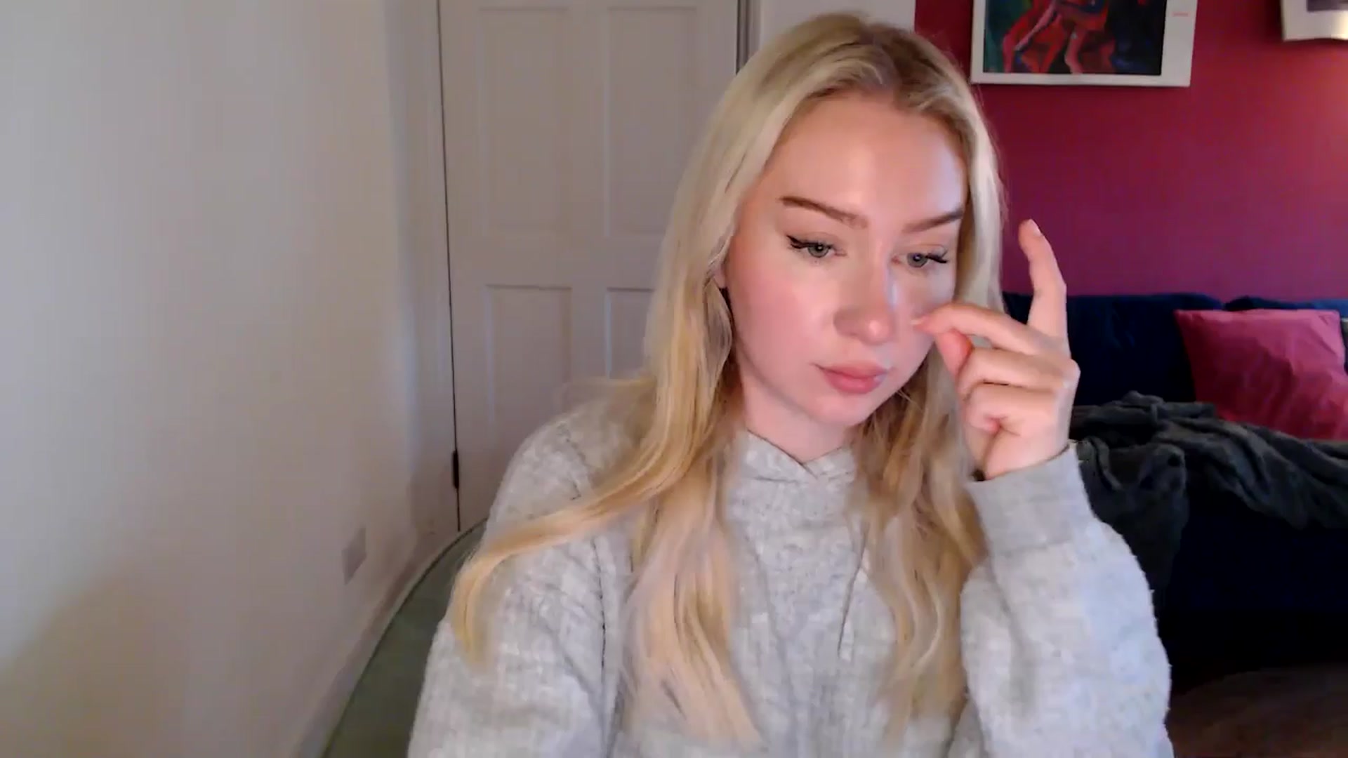 Gallery image thumbnail from PetiteAvax's myfreecams stream on, 11/09/2024, 12:25 image 9 of 20