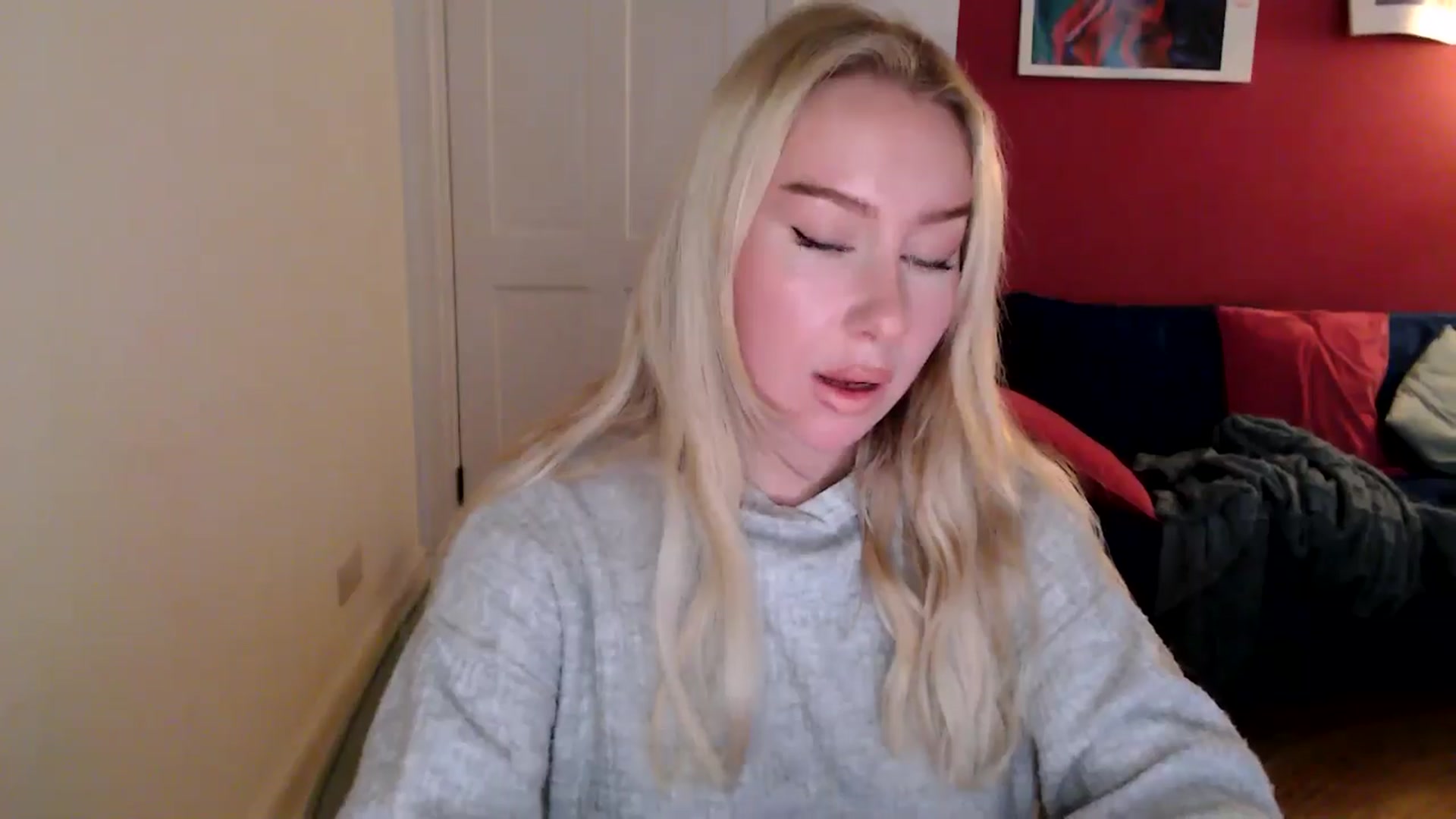 Gallery image thumbnail from PetiteAvax's myfreecams stream on, 11/09/2024, 18:00 image 3 of 20