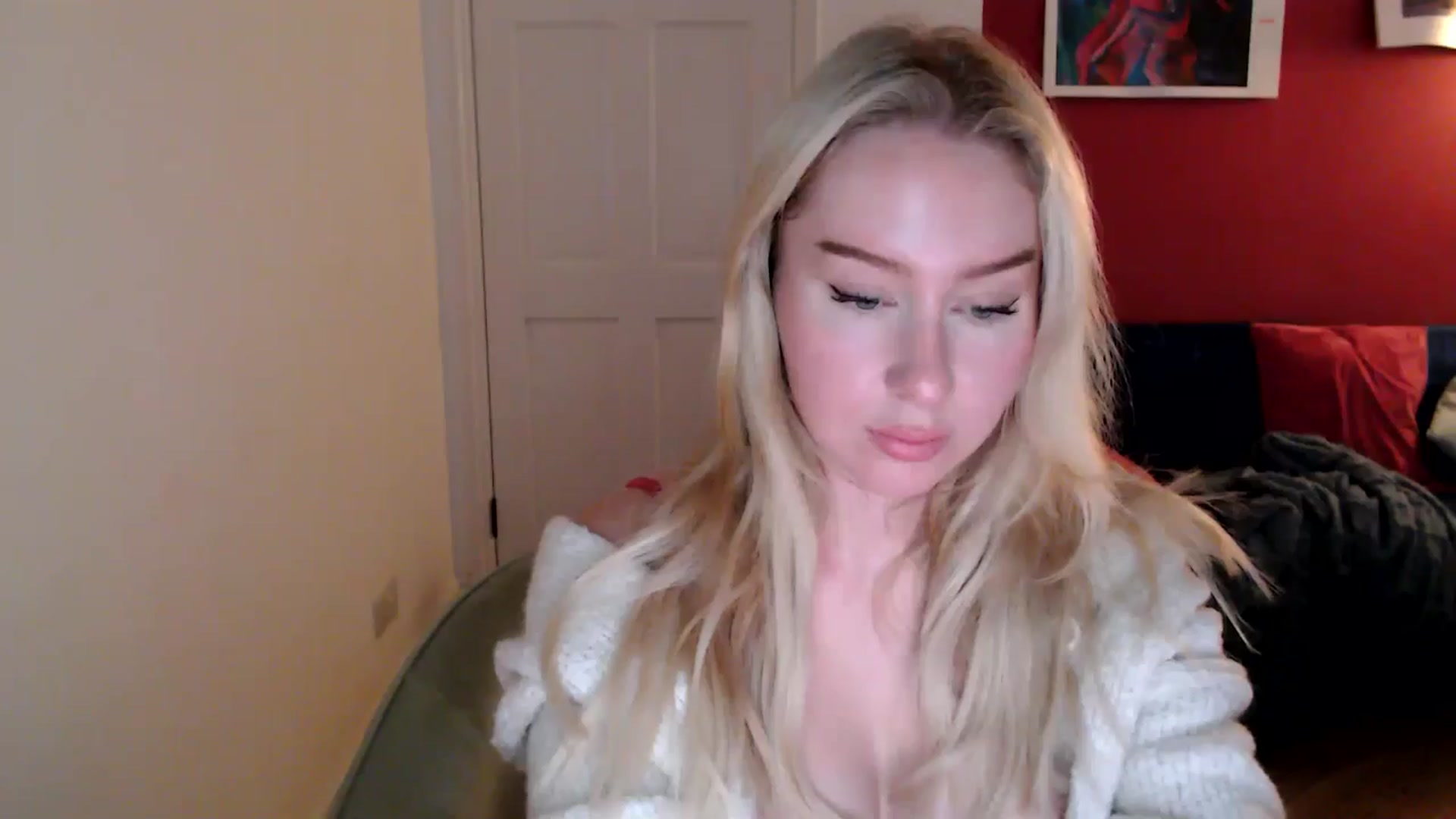 Gallery image thumbnail from PetiteAvax's myfreecams stream on, 11/09/2024, 18:40 image 6 of 20