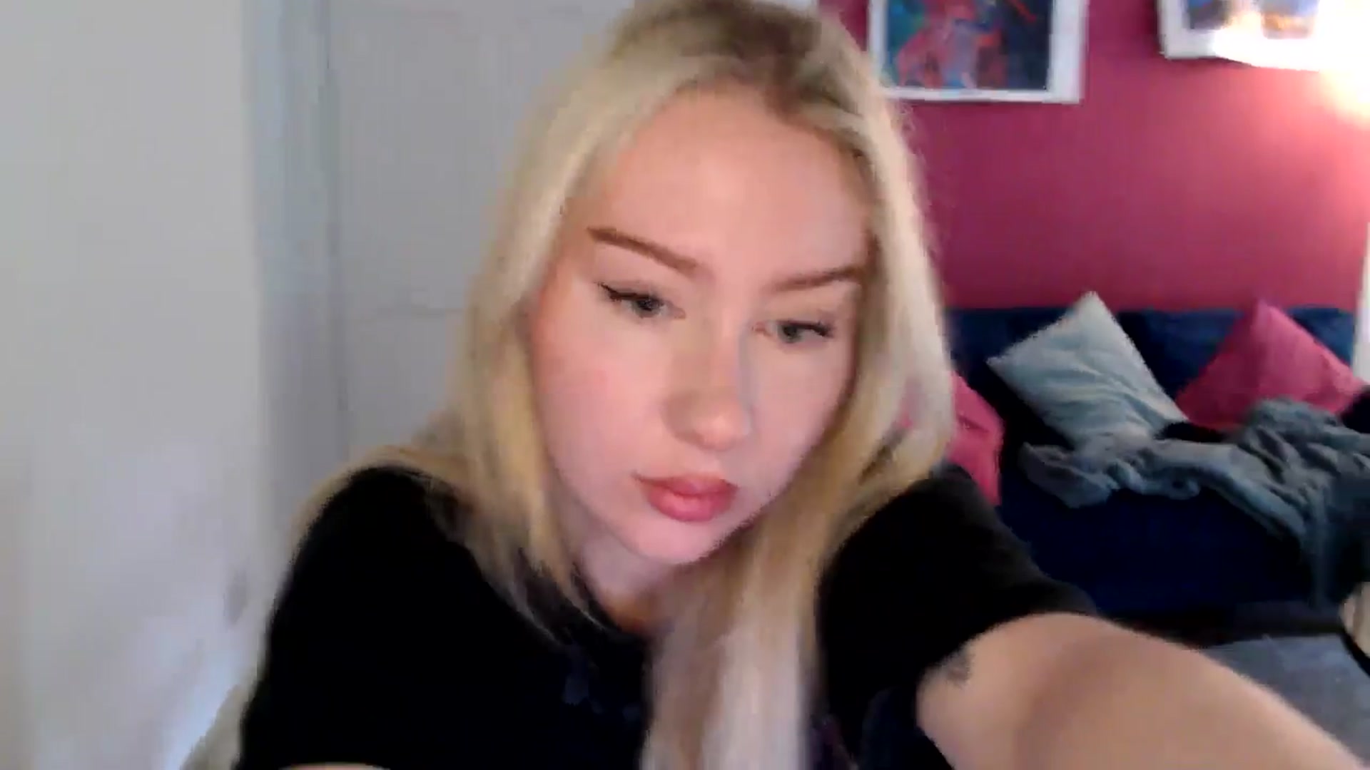 Gallery image thumbnail from PetiteAvax's myfreecams stream on, 11/11/2024, 10:22 image 4 of 20