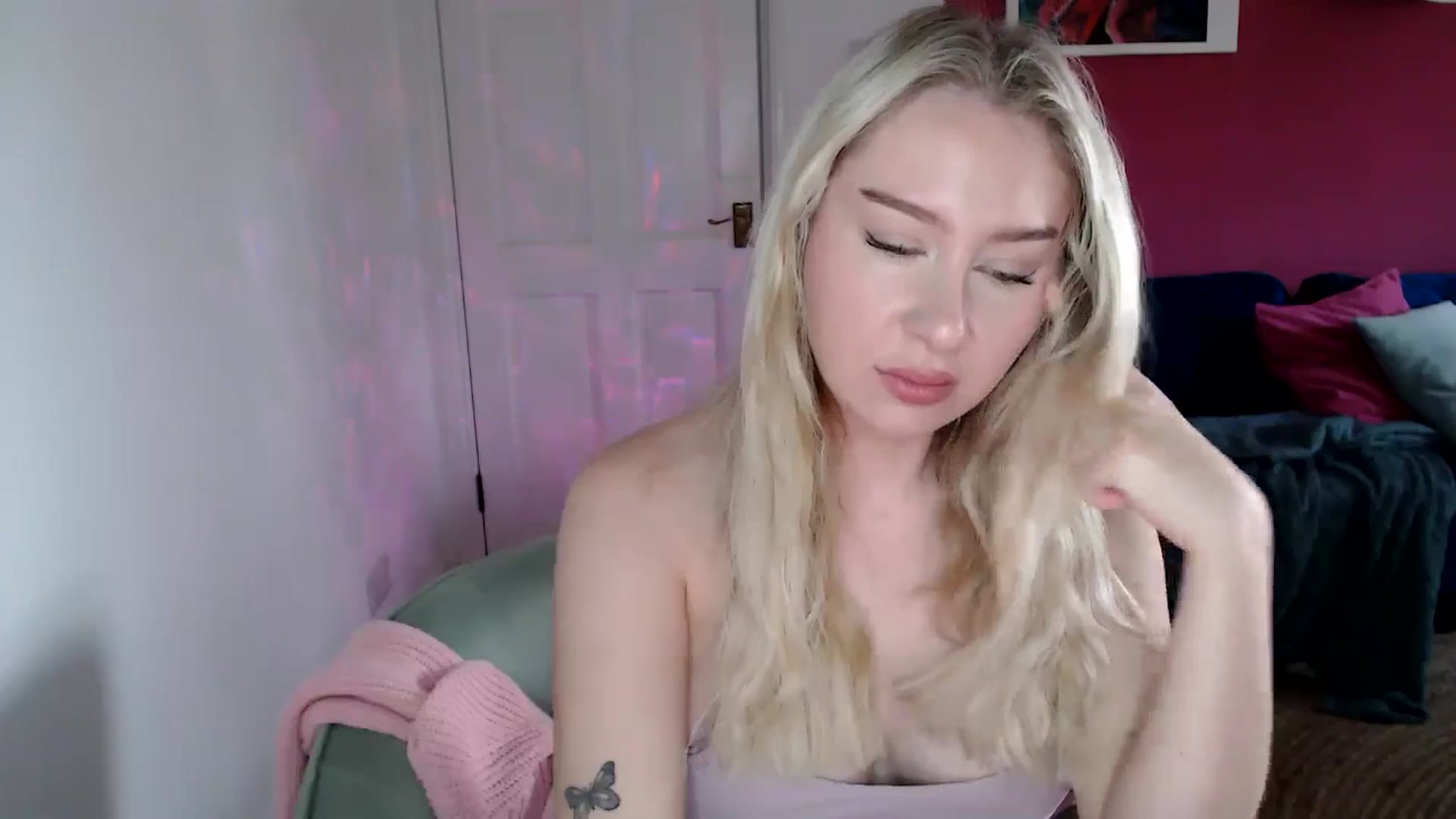 Gallery image thumbnail from PetiteAvax's myfreecams stream on, 11/13/2024, 10:09 image 20 of 20