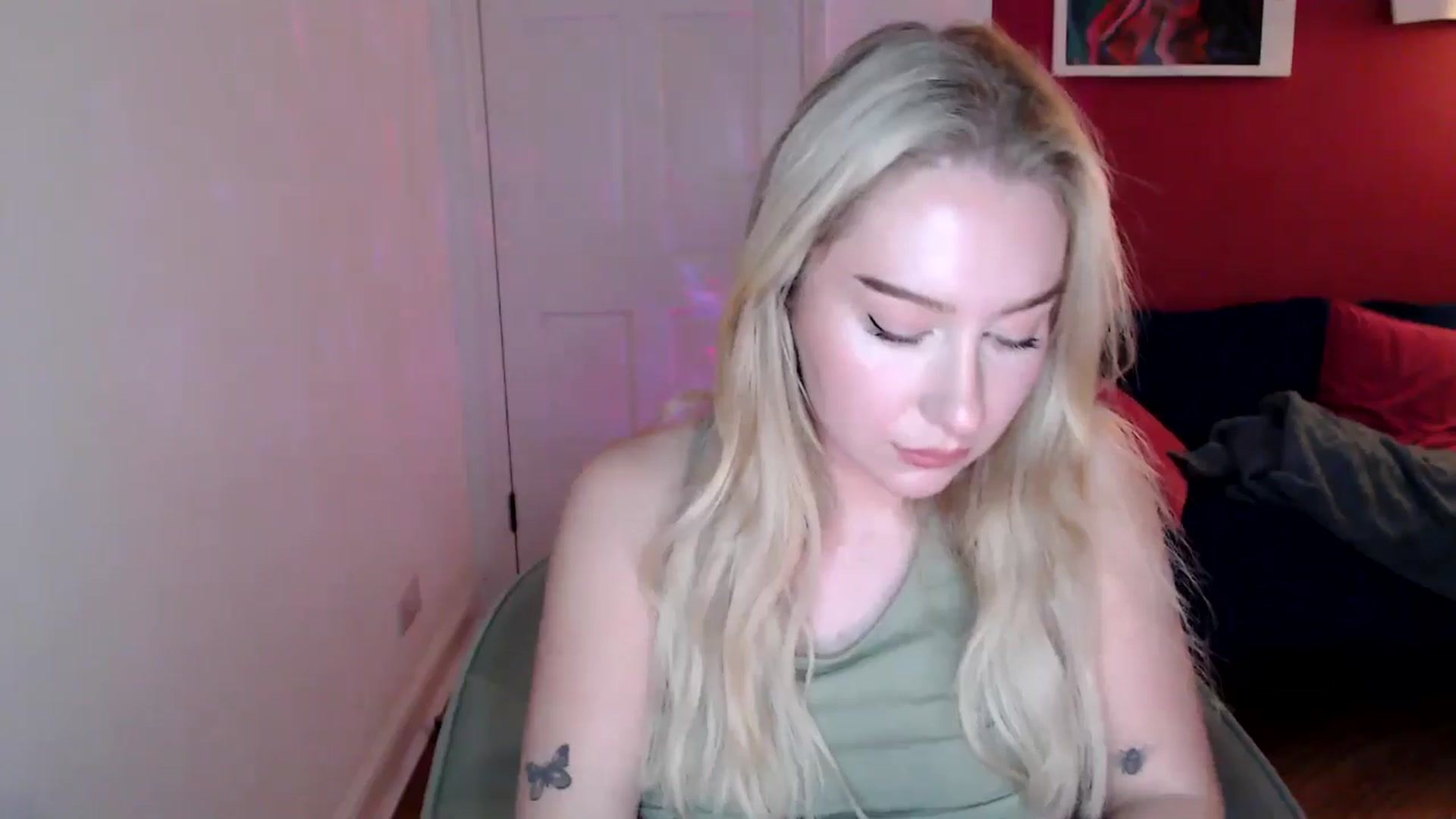 Gallery image thumbnail from PetiteAvax's myfreecams stream on, 11/13/2024, 19:24 image 20 of 20