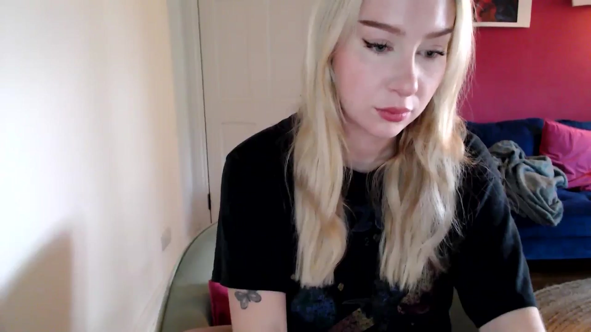 Gallery image thumbnail from PetiteAvax's myfreecams stream on, 11/14/2024, 09:53 image 14 of 20