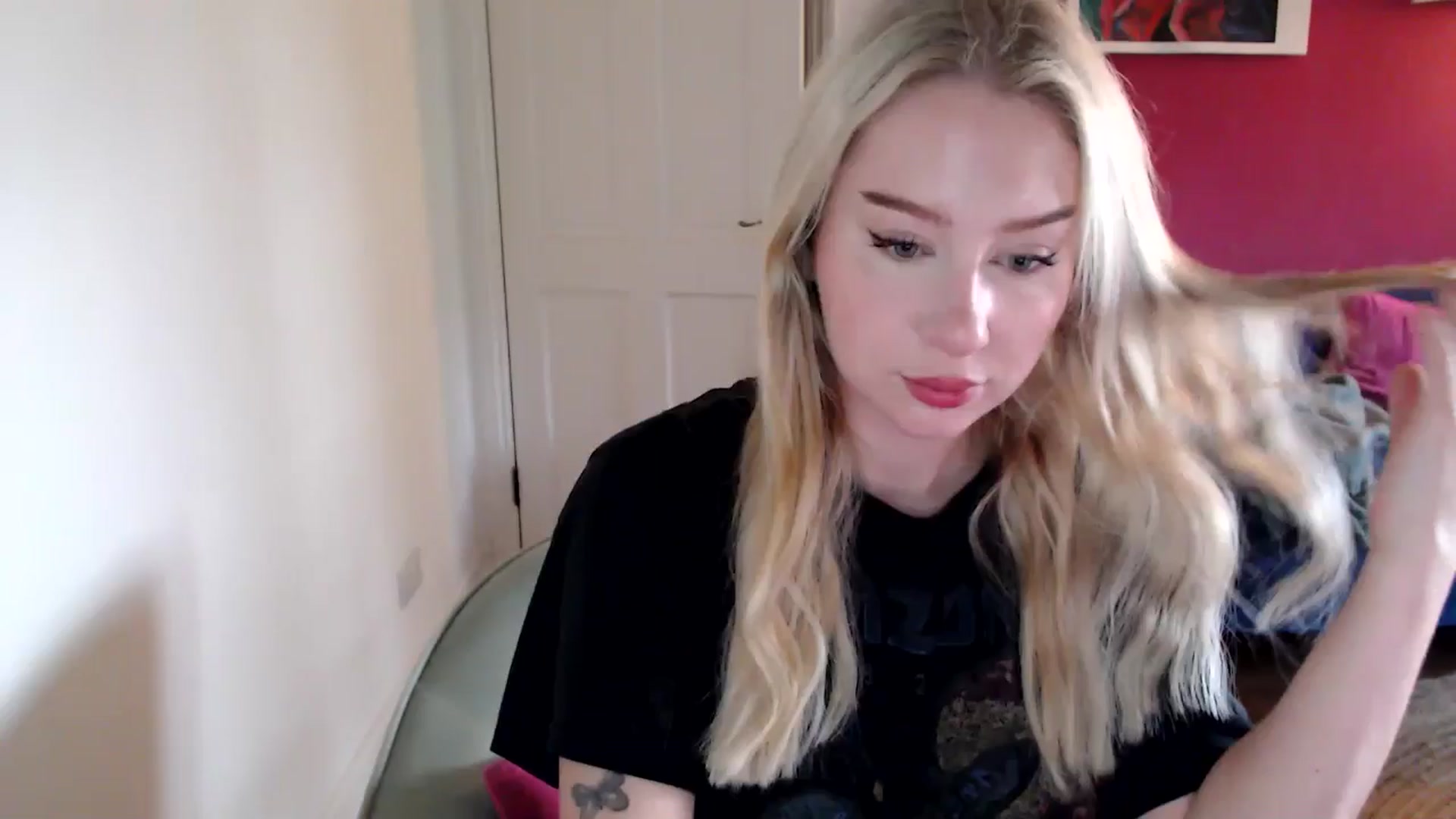 Gallery image thumbnail from PetiteAvax's myfreecams stream on, 11/14/2024, 09:53 image 11 of 20