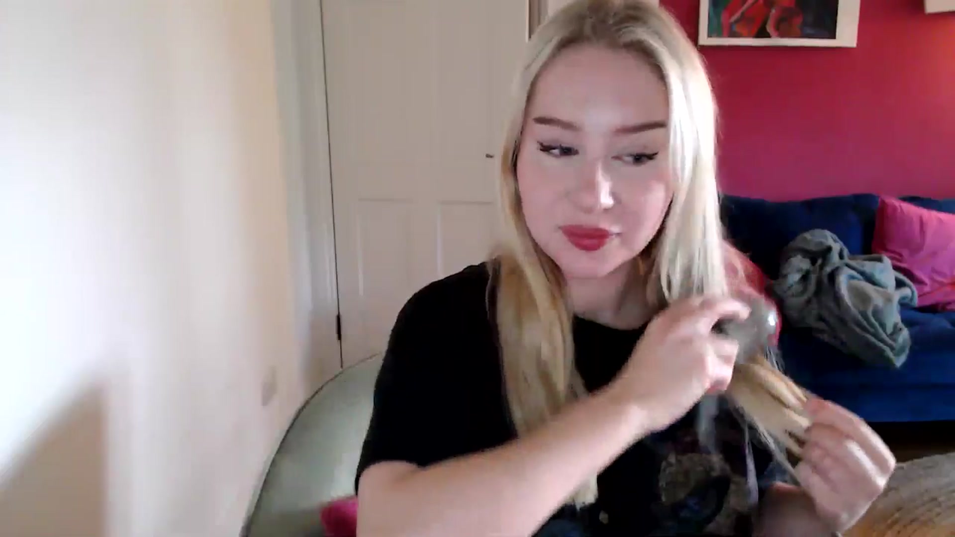 Gallery image thumbnail from PetiteAvax's myfreecams stream on, 11/14/2024, 09:53 image 13 of 20