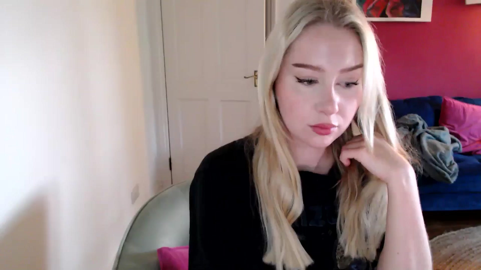 Gallery image thumbnail from PetiteAvax's myfreecams stream on, 11/14/2024, 09:53 image 17 of 20