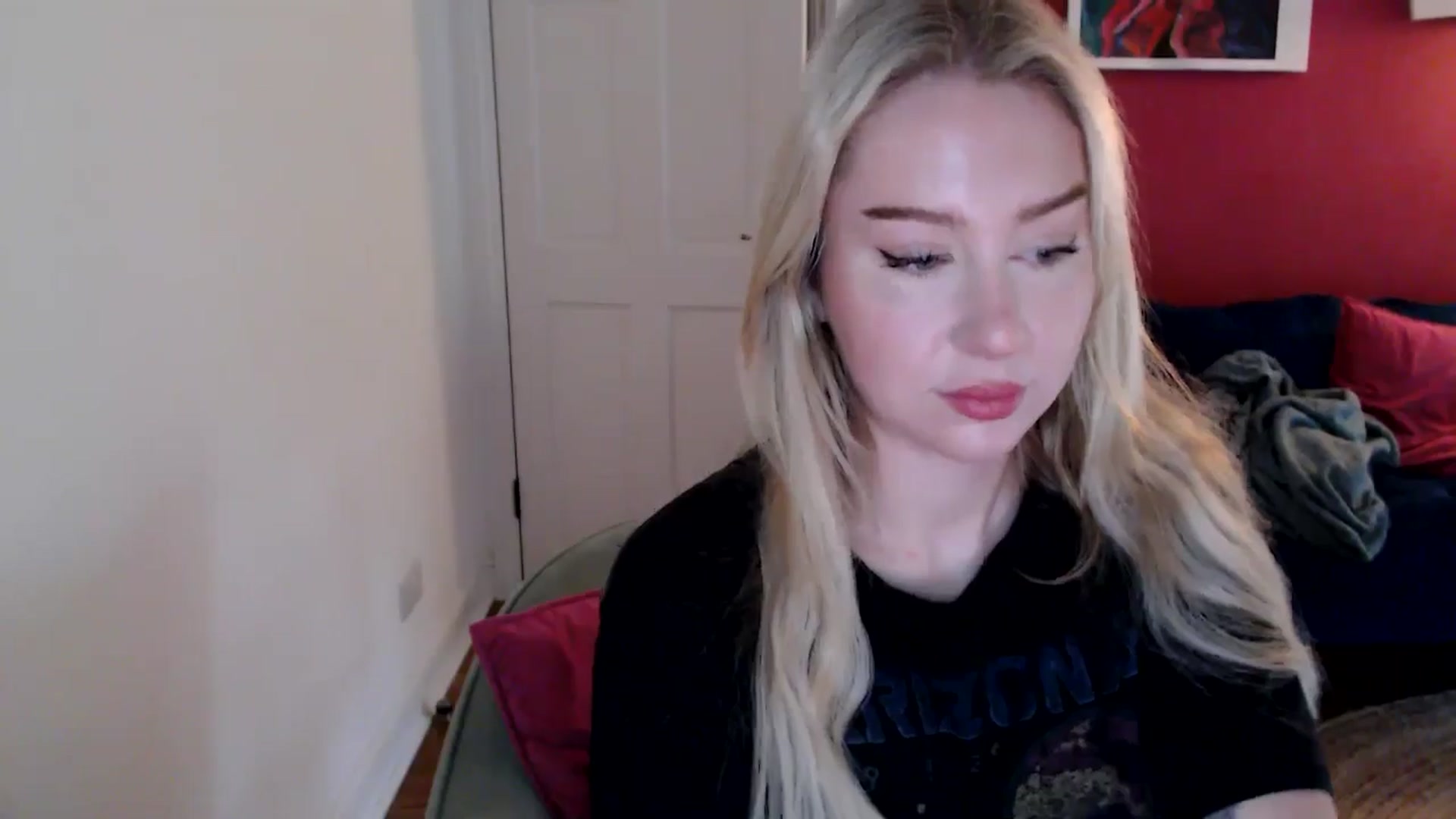 Gallery image thumbnail from PetiteAvax's myfreecams stream on, 11/14/2024, 10:26 image 7 of 20
