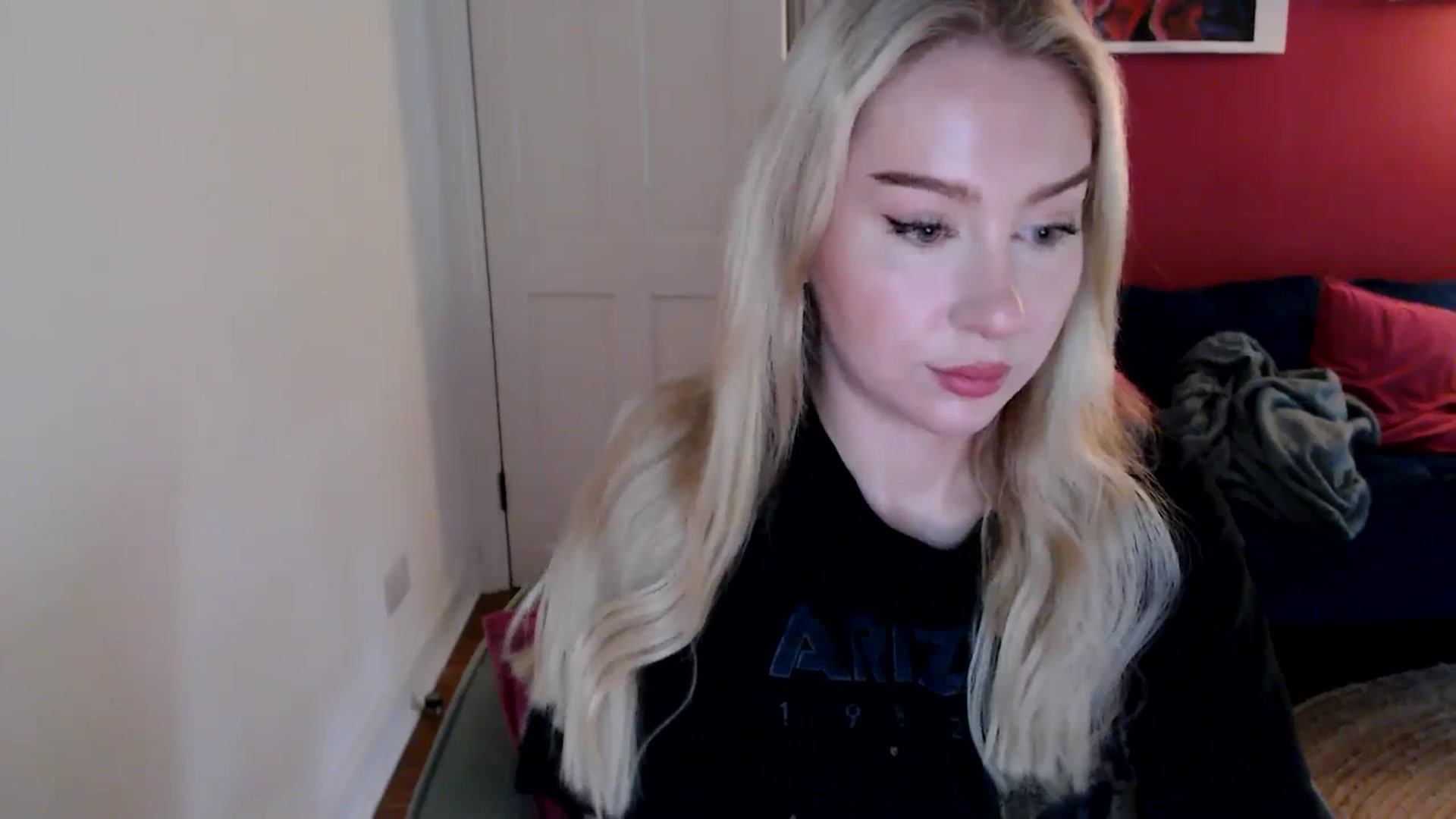 Gallery image thumbnail from PetiteAvax's myfreecams stream on, 11/14/2024, 10:26 image 16 of 20