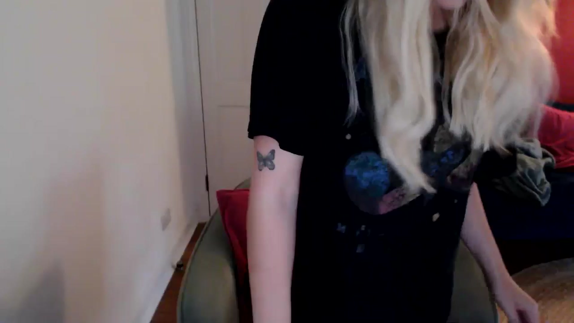 Gallery image thumbnail from PetiteAvax's myfreecams stream on, 11/14/2024, 10:26 image 15 of 20