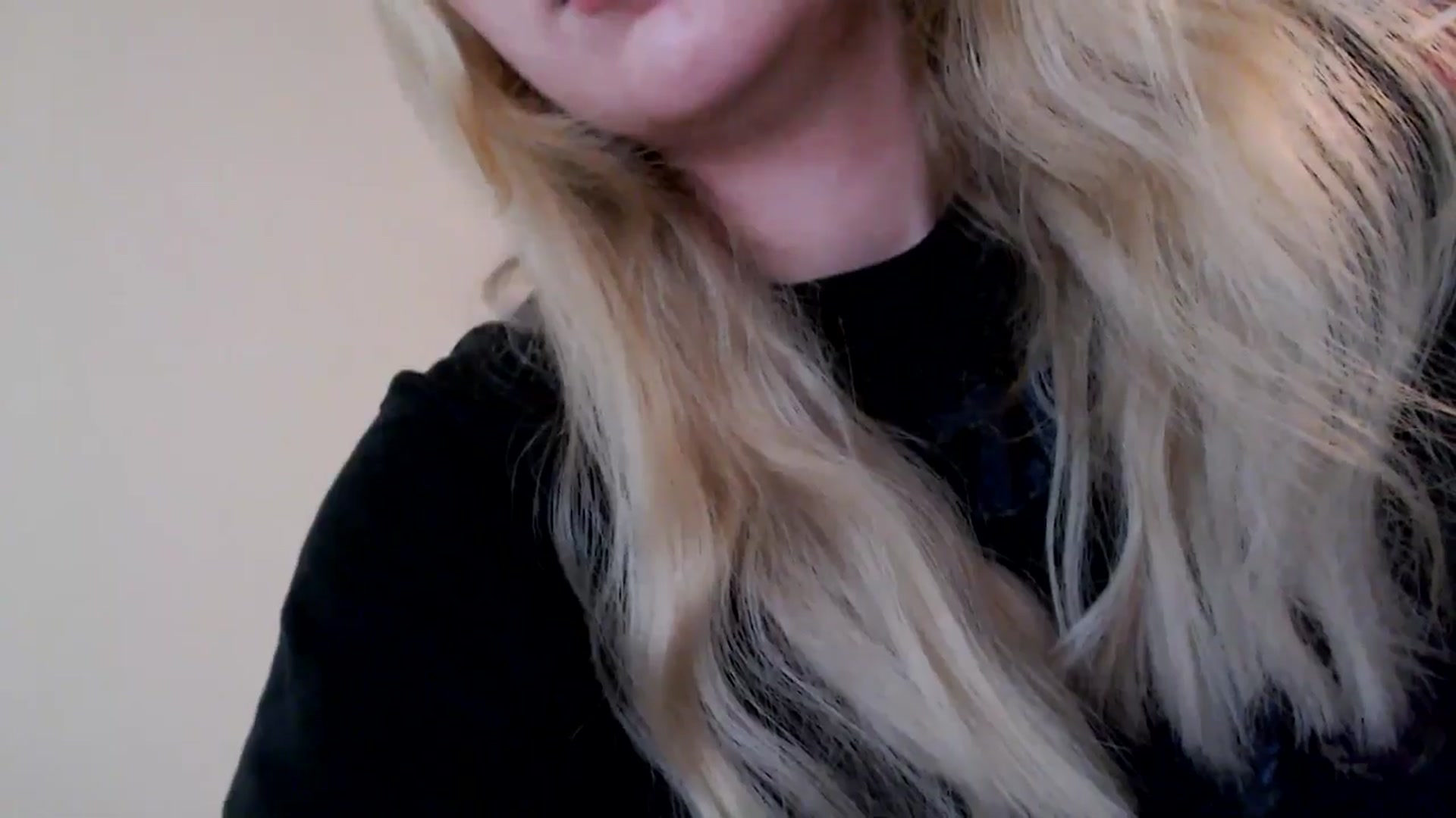 Gallery image thumbnail from PetiteAvax's myfreecams stream on, 11/14/2024, 10:26 image 14 of 20
