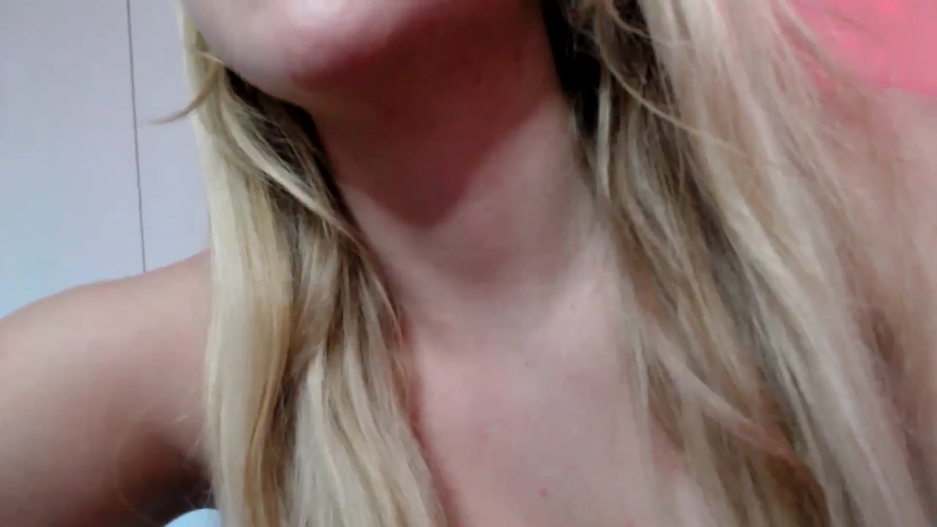 Gallery image thumbnail from PetiteAvax's myfreecams stream on, 11/18/2024, 21:21 image 5 of 20