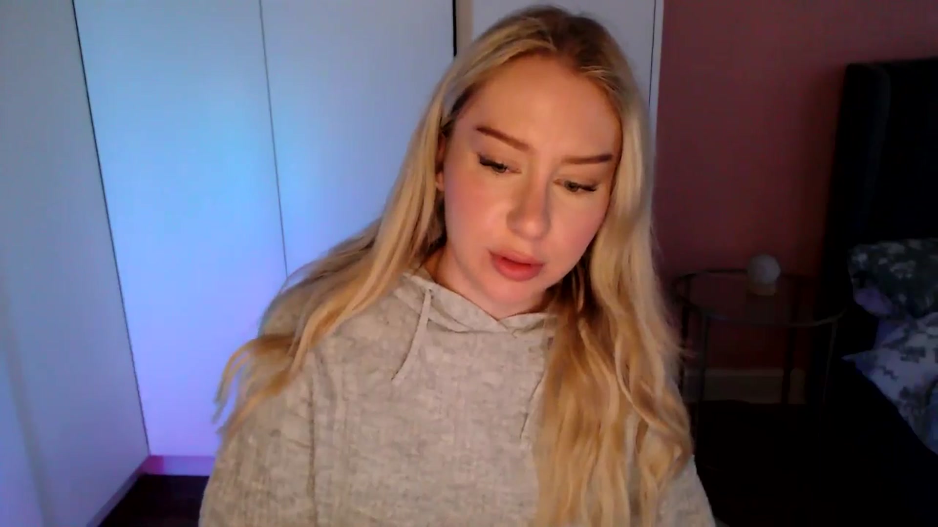 Gallery image thumbnail from PetiteAvax's myfreecams stream on, 11/23/2024, 14:05 image 13 of 20