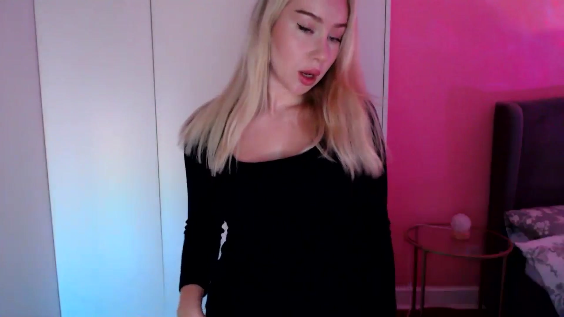 Gallery image thumbnail from PetiteAvax's myfreecams stream on, 11/27/2024, 20:39 image 12 of 20