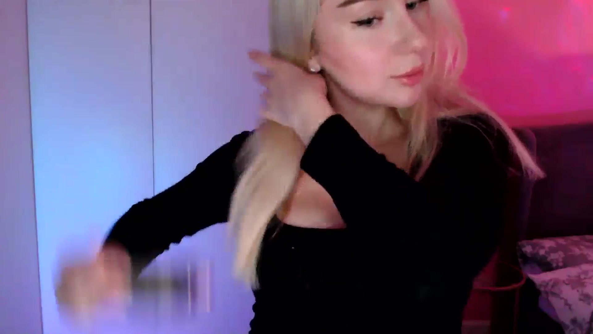 Gallery image thumbnail from PetiteAvax's myfreecams stream on, 11/27/2024, 22:07 image 5 of 20