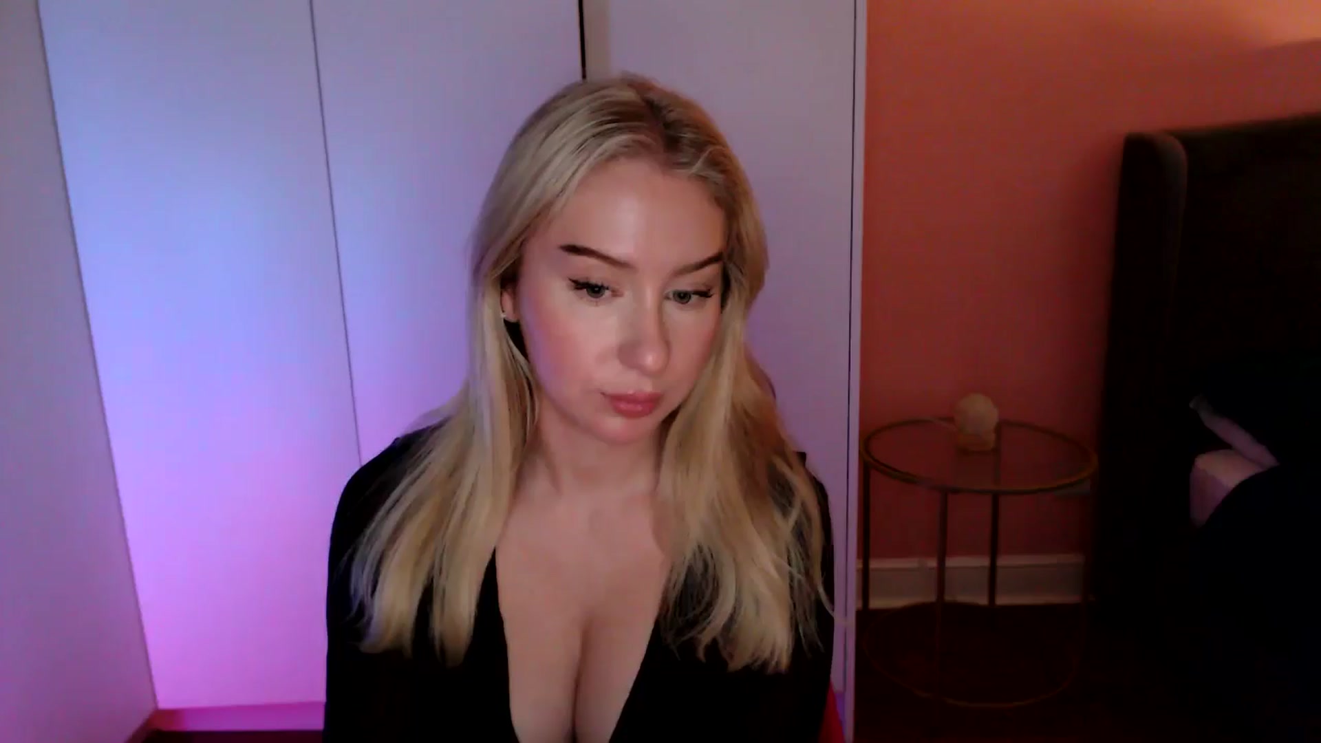Gallery image thumbnail from PetiteAvax's myfreecams stream on, 11/30/2024, 20:23 image 20 of 20